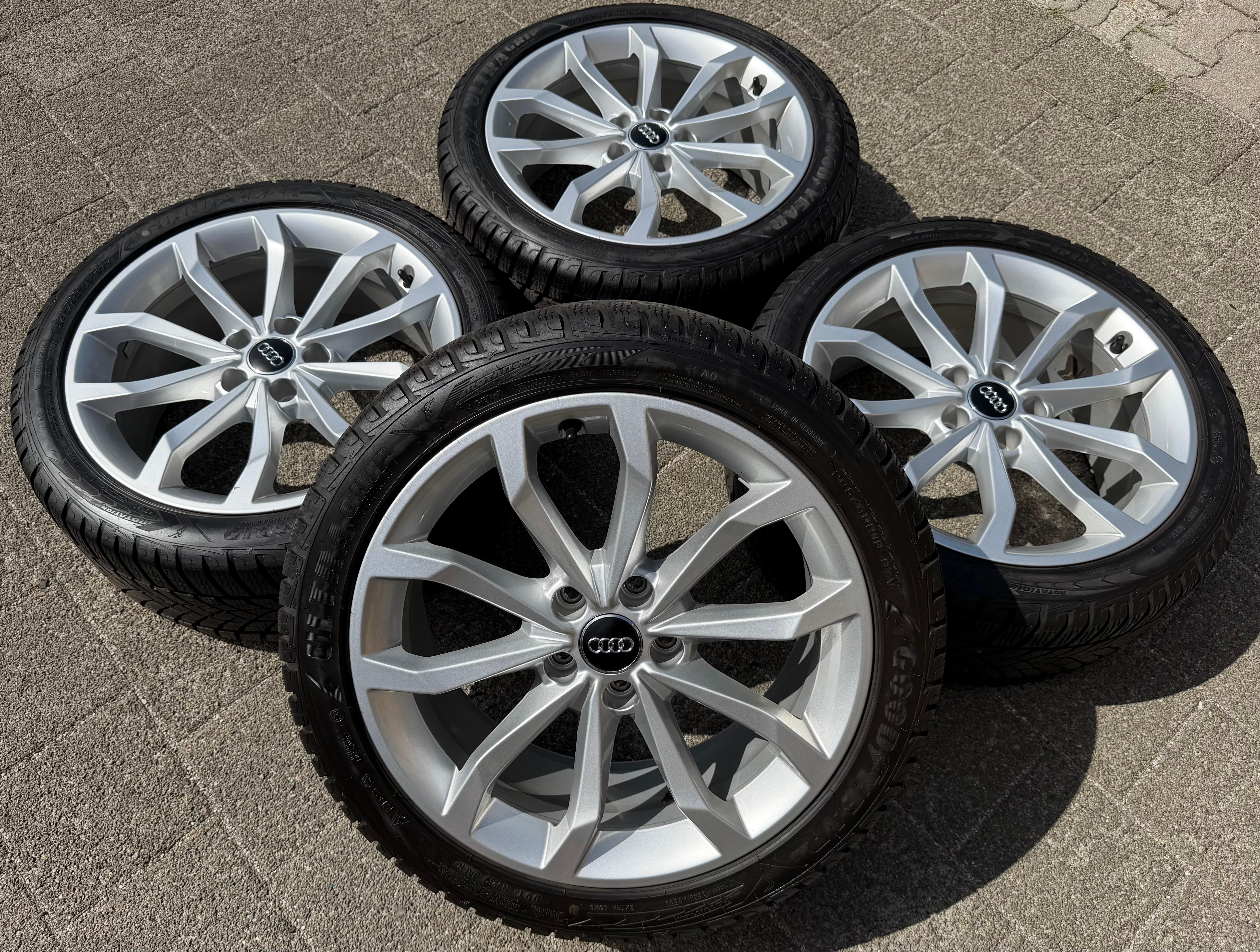 4 Original 18" Alu Winterräder Audi A4 S4 8W B9 8W0601025H 245/40R18 97V Goodyear