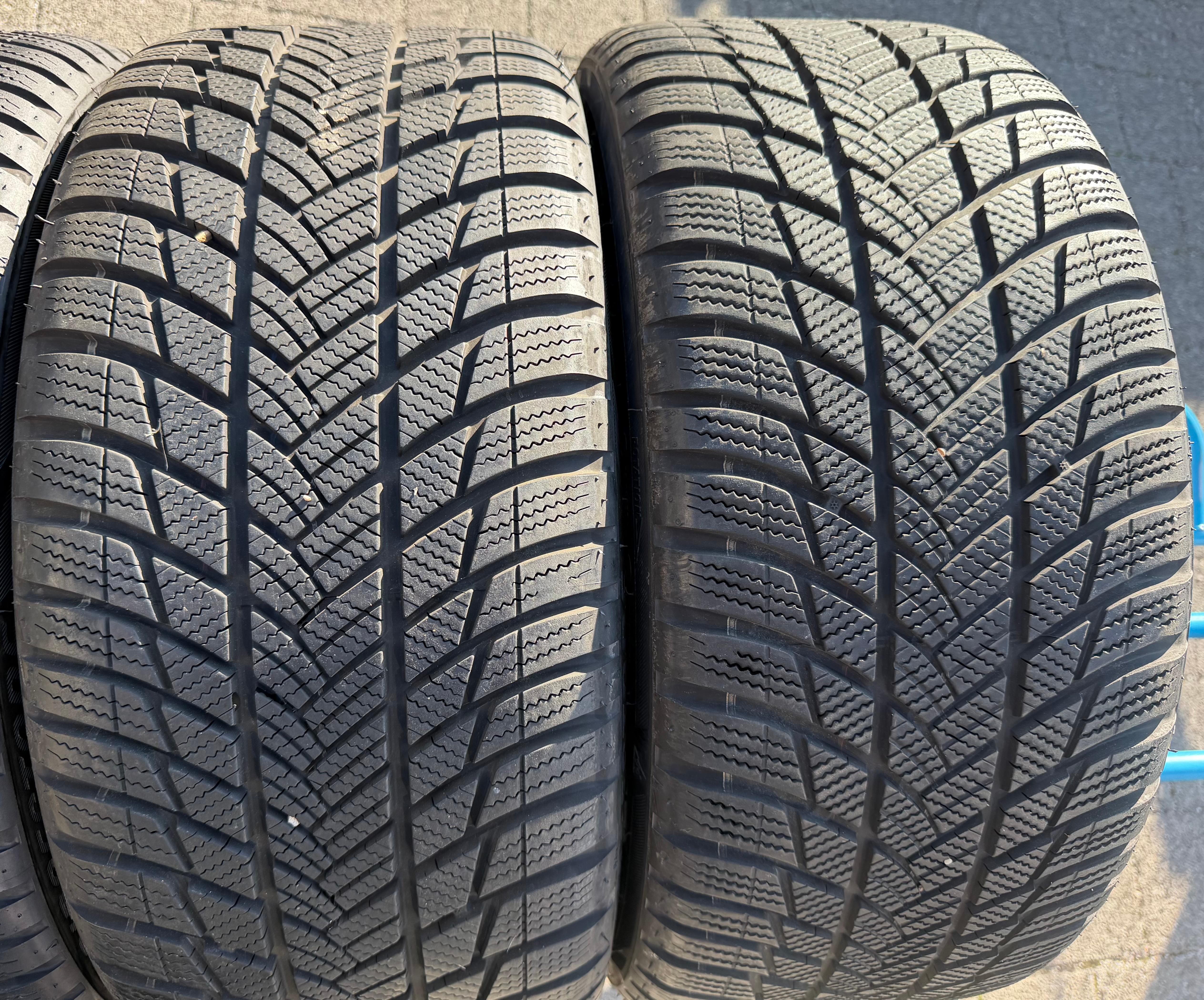 4 roues hiver en aluminium d’origine 18" Audi TT TTS 8S 8S0601025AN 245/40R18 93V Bridgestone