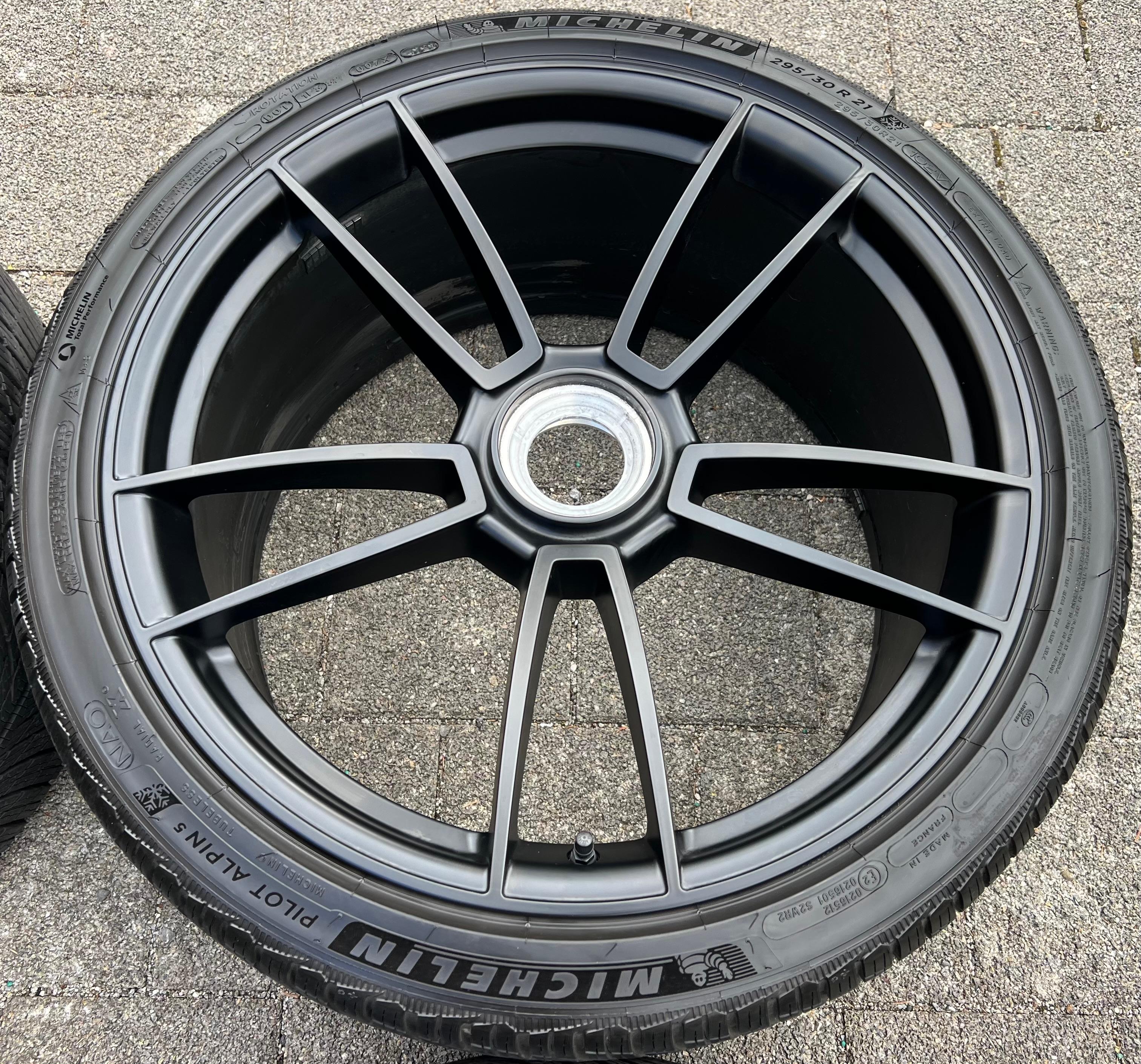 4 RUOTE IN ALLUMINIO ORIGINALI DA 20" E 21" PER INVERNO PORSCHE 911 992 GTS CON CHIUSURA CENTRALE CENTERLOCK