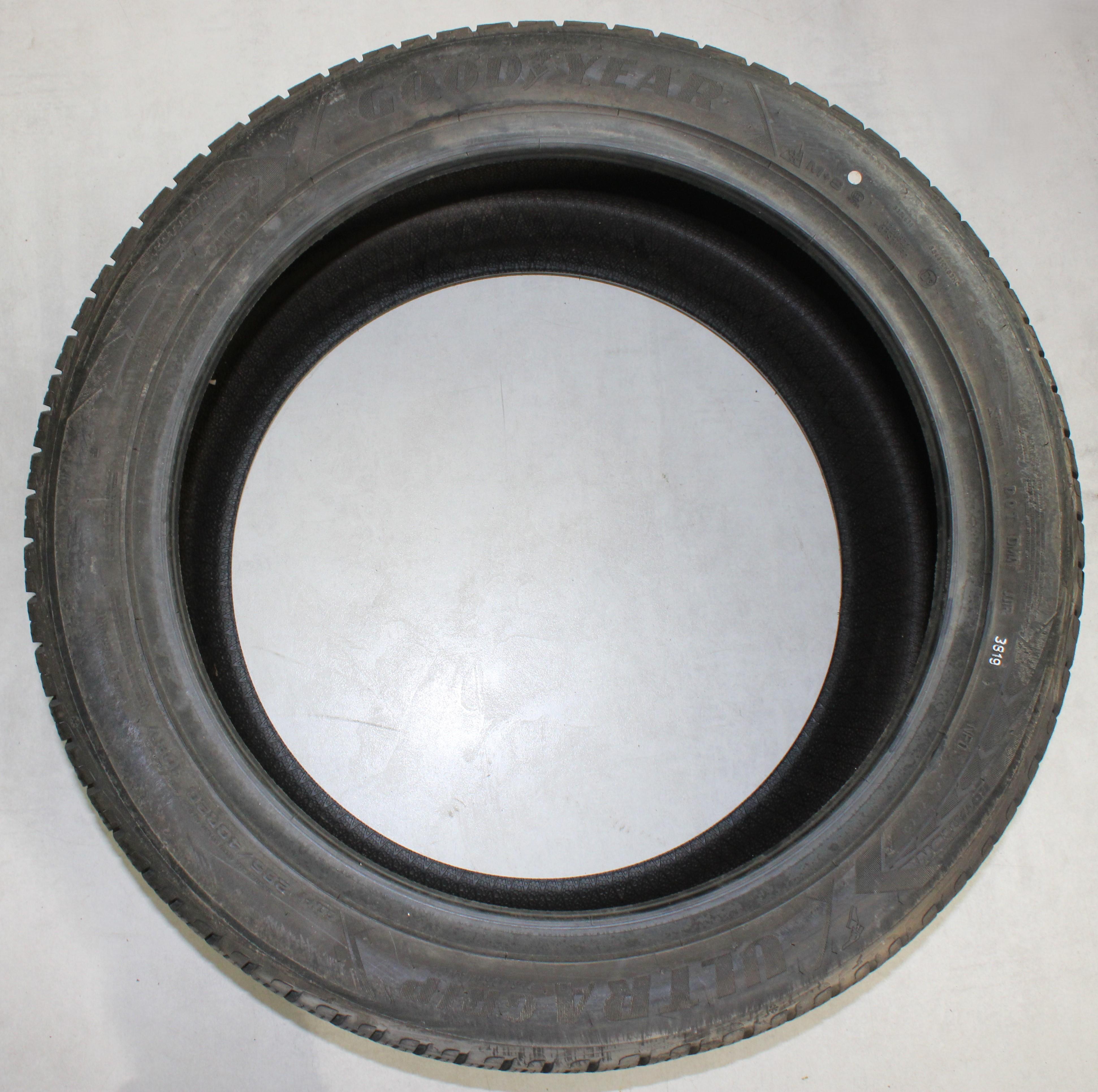 2 x 285/40R20 108V Winterreifen Goodyear Ultra Grip Performance GEN-1 NFO Volles Profil 2019