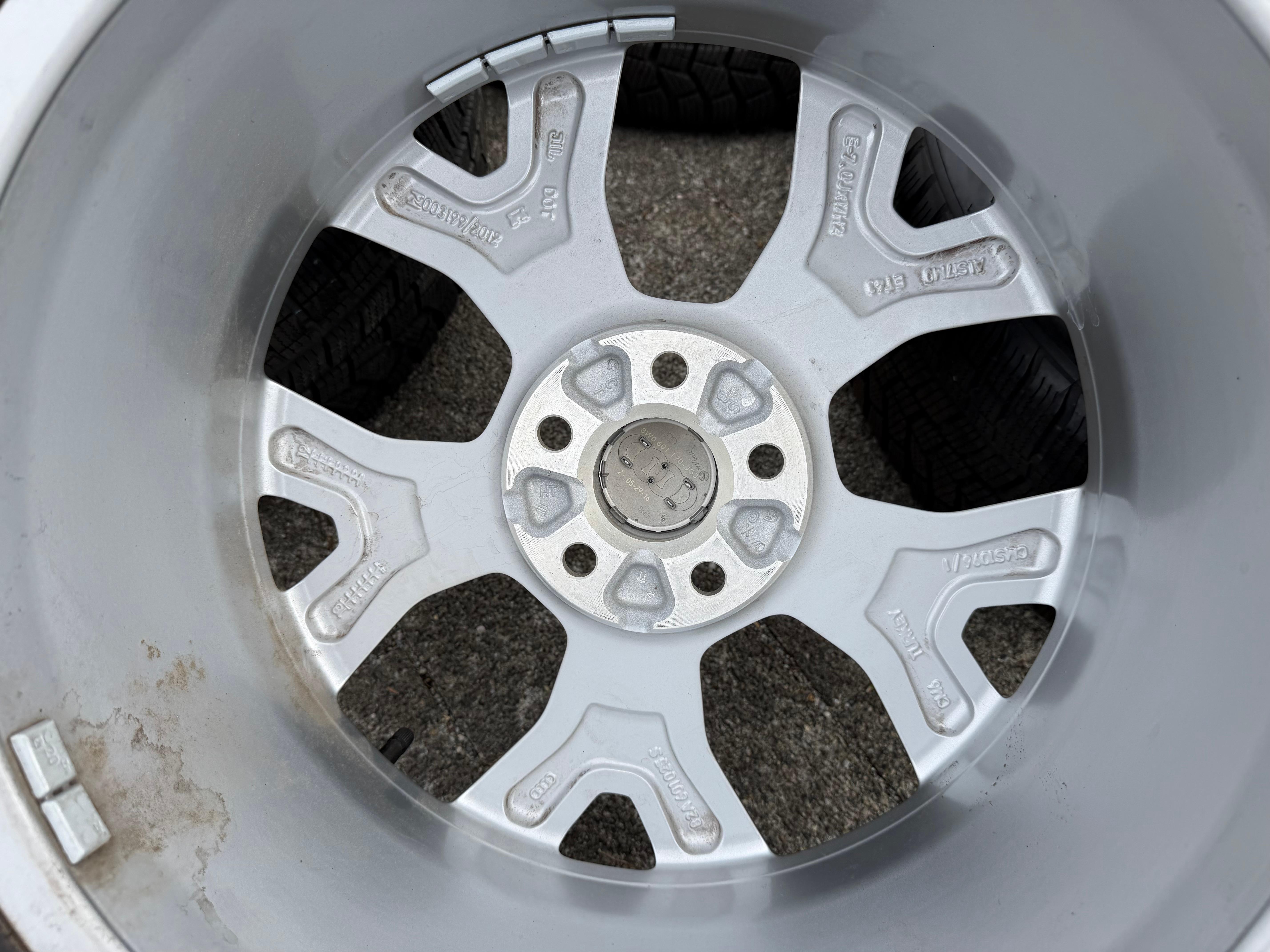 4 Original 17" Alu Winterräder Audi A1 CITY Carver GBH 82A601025S 205/55R17 95V Hankook