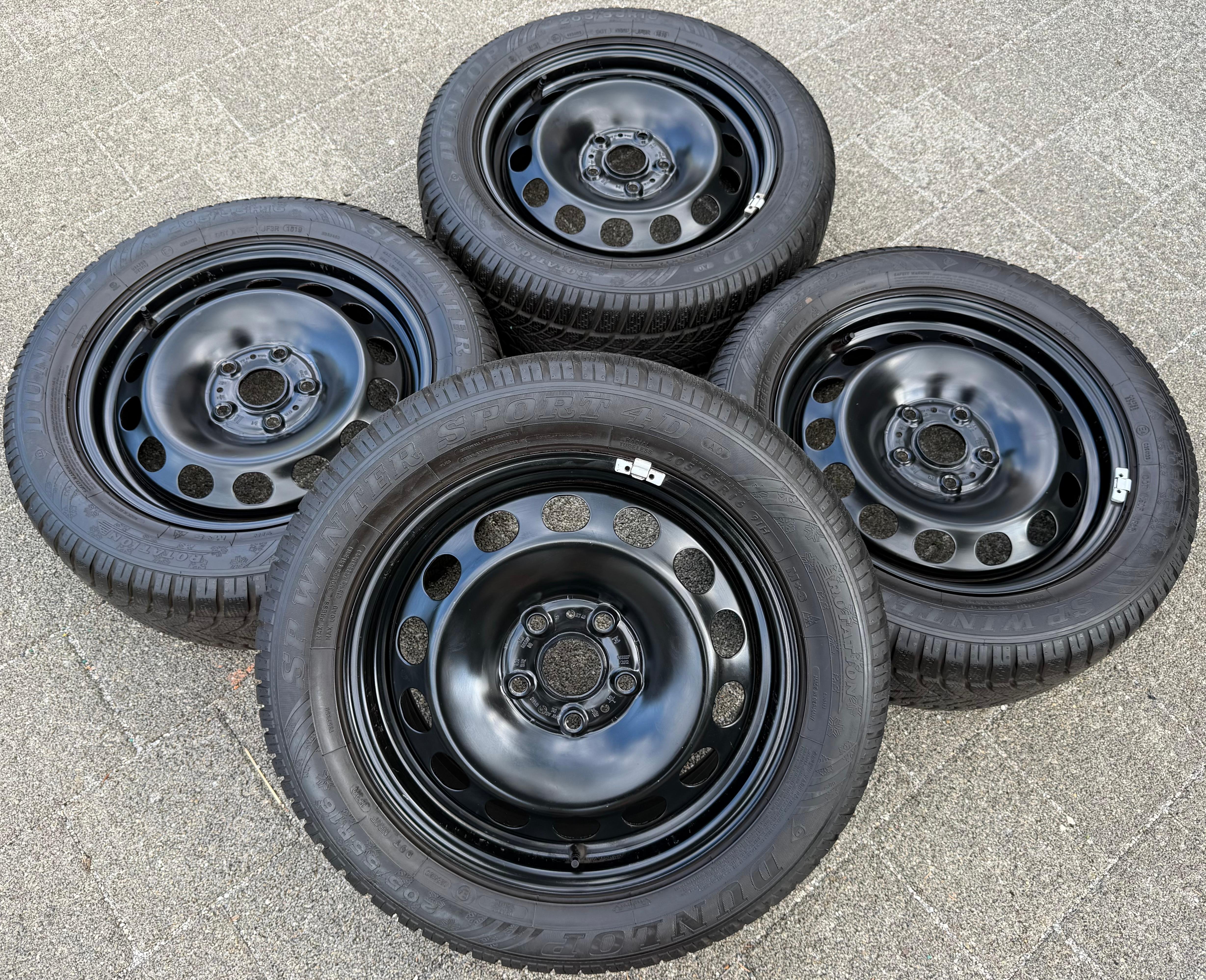 4 Winterräder VW Golf 7 Audi A3 8V Seat Leon 5F Skoda Octavia 5E 205/55R16 91H Dunlop