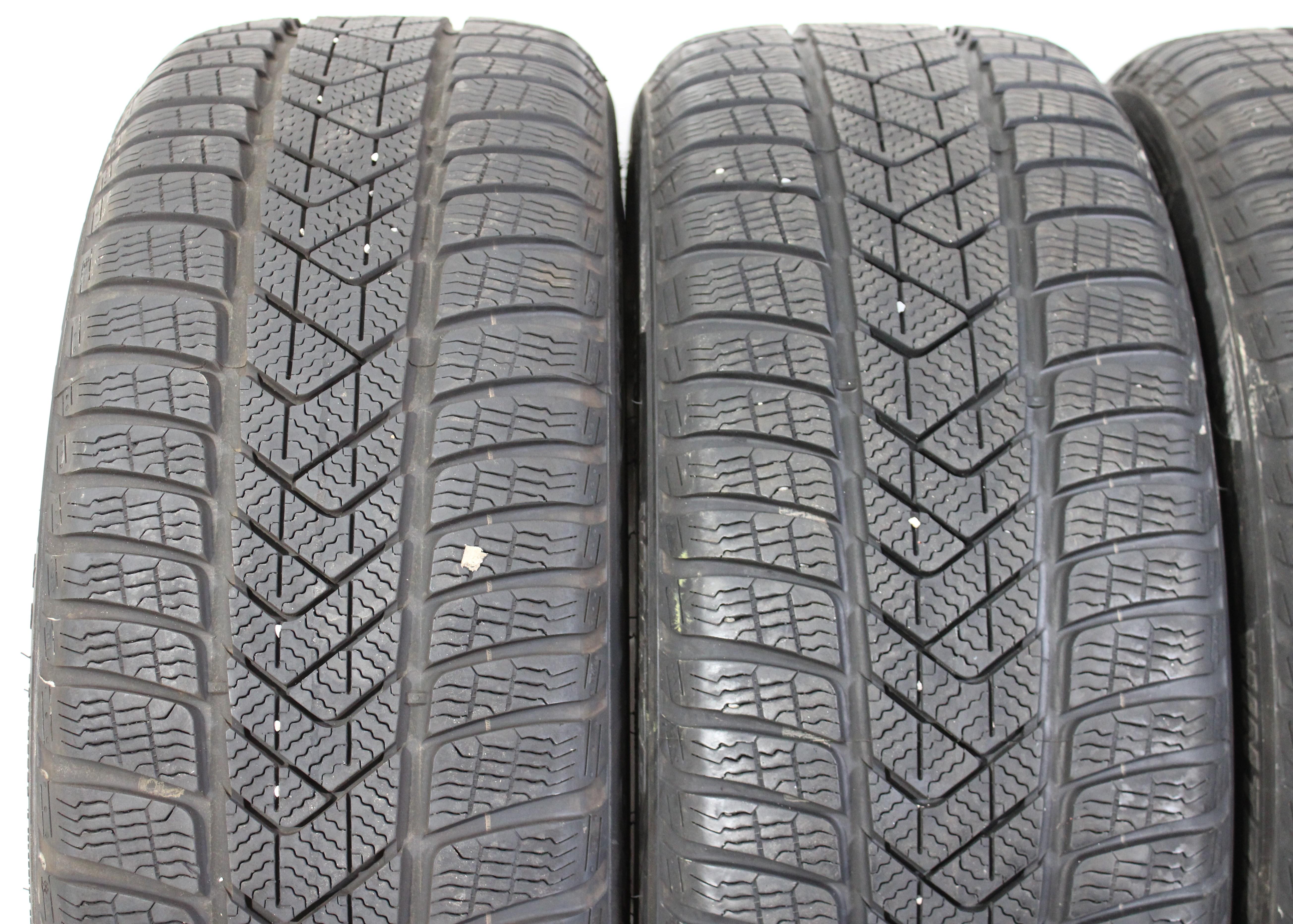4 x 225/45R19 96V winterbanden Pirelli Sottozero 3 Runflat 7-7,5mm 1x2019/3x2020 *