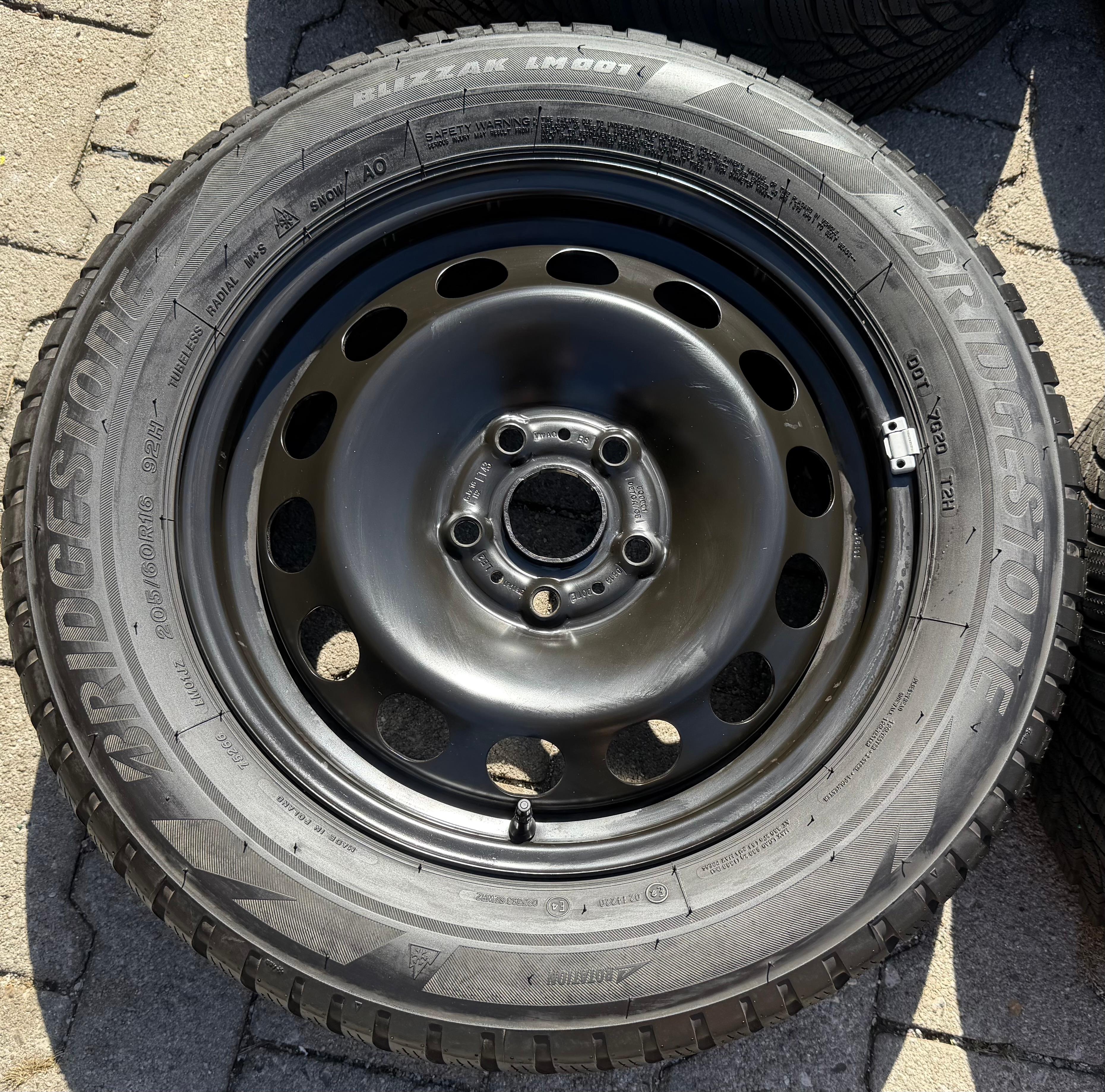 4 Winterräder Audi Q2 GA VW T-Roc 205/60R16 92H Bridgestone 5Q0601027AM