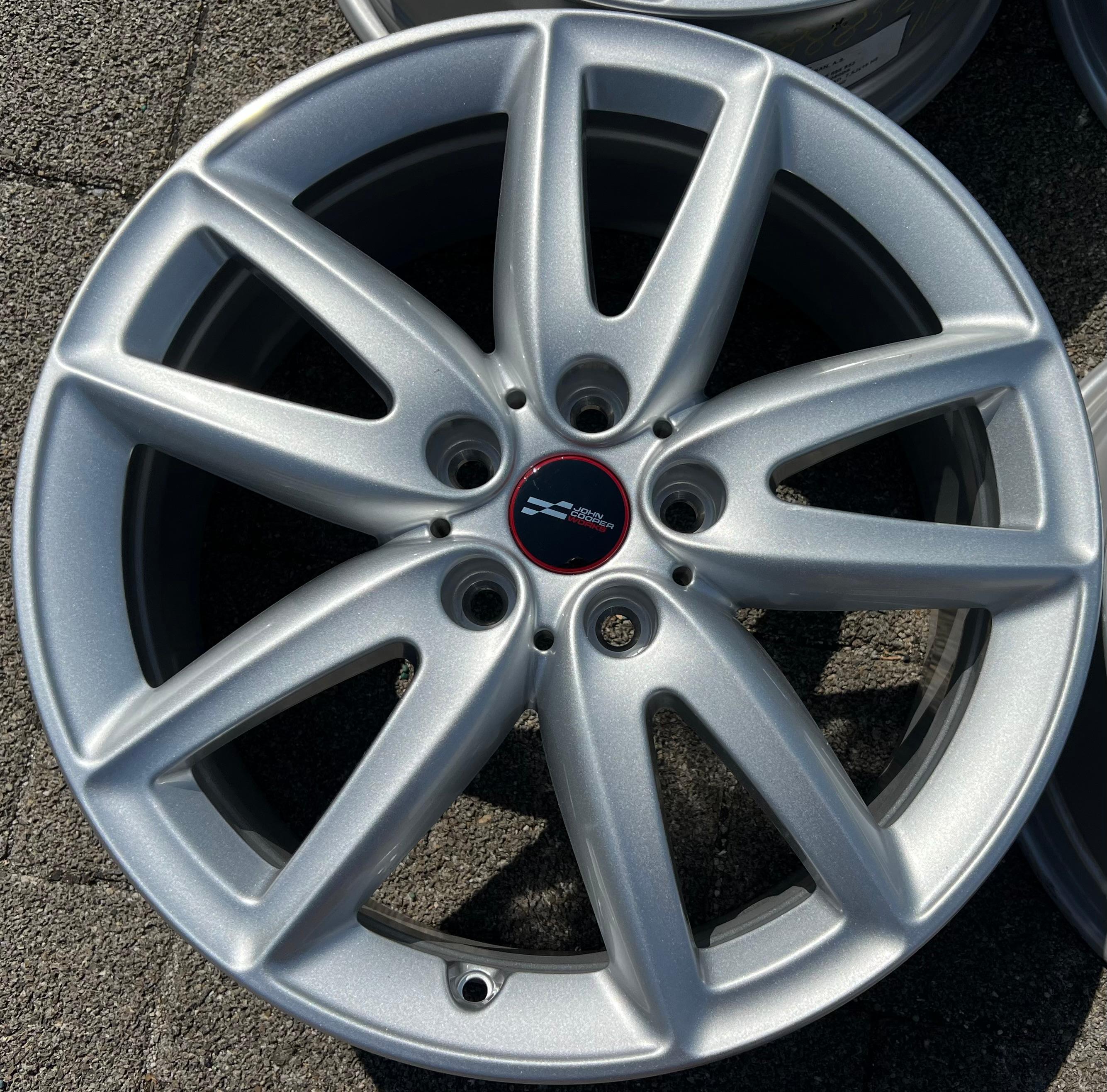4 LLANTAS DE ALEACIÓN ORIGINALES DE 18" MINI COUNTRYMAN F60 6888852 7,5x18 ET51 ENVÍO GRATUITO