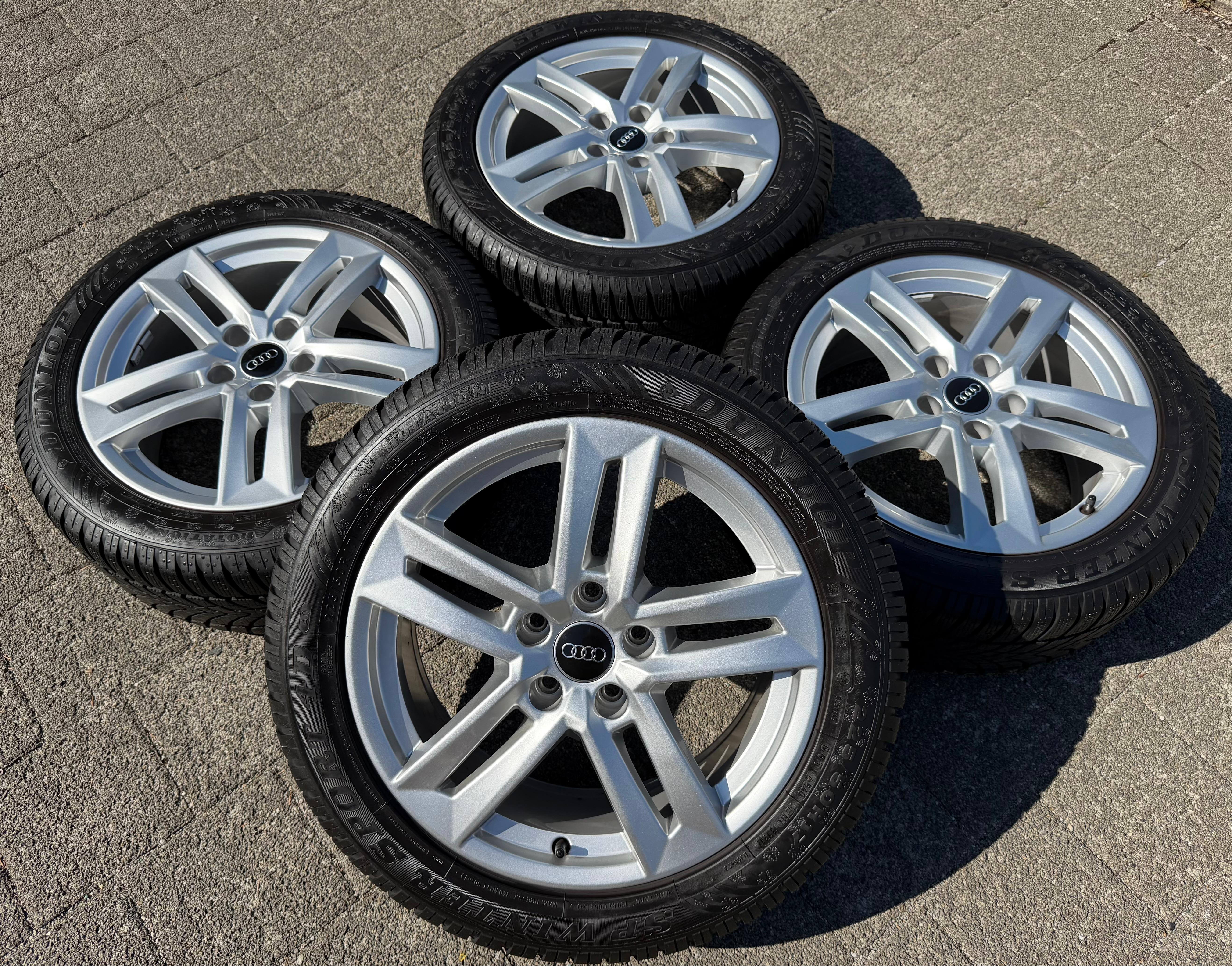 4 Original 17" Alu Winterräder Audi A4 B9 8W 8W0601025P 225/50R17 98H Dunlop