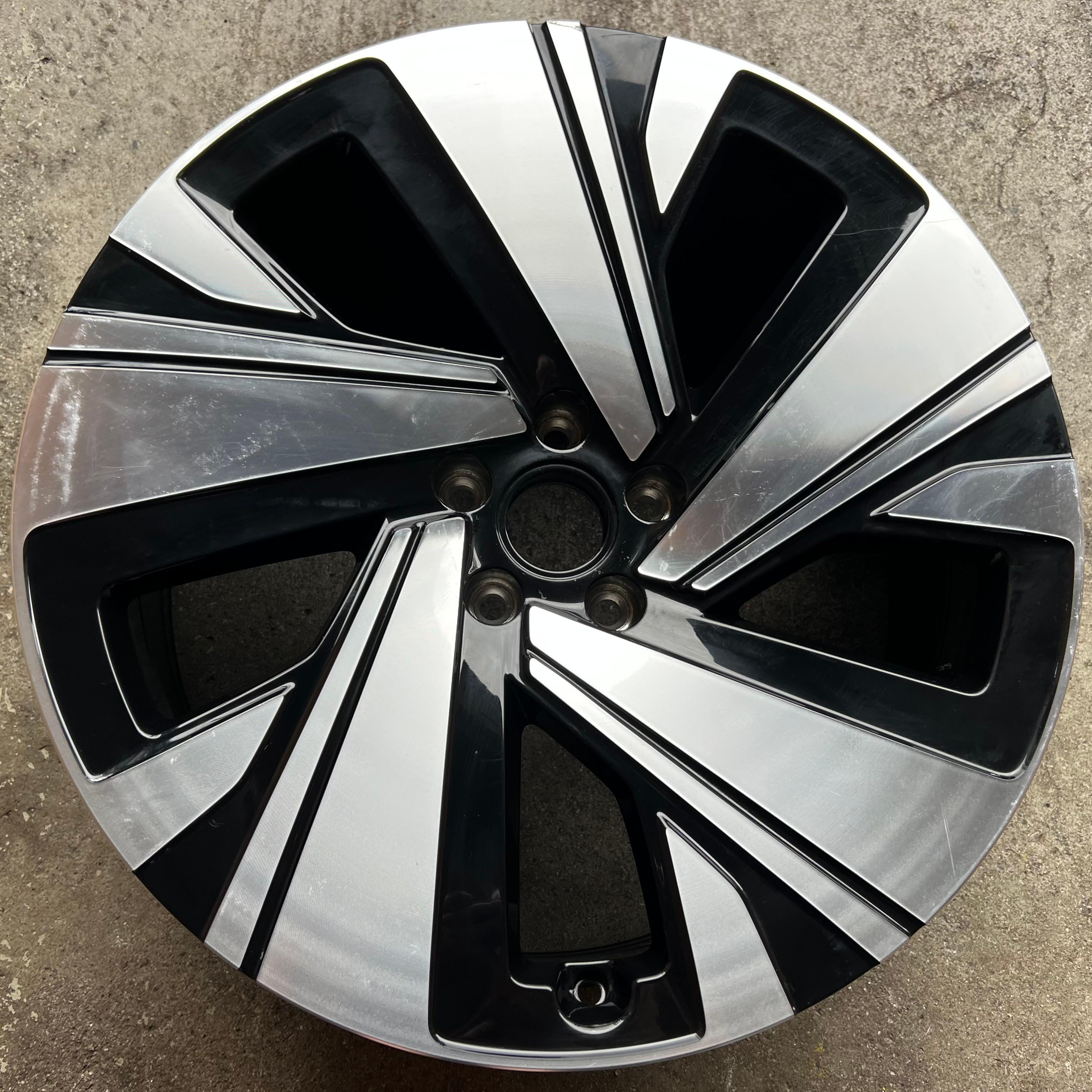1 X CERCHIO IN LEGA ORIGINALE 20" VW ATLAS TERAMON 8x20 ET34 3CC601025H