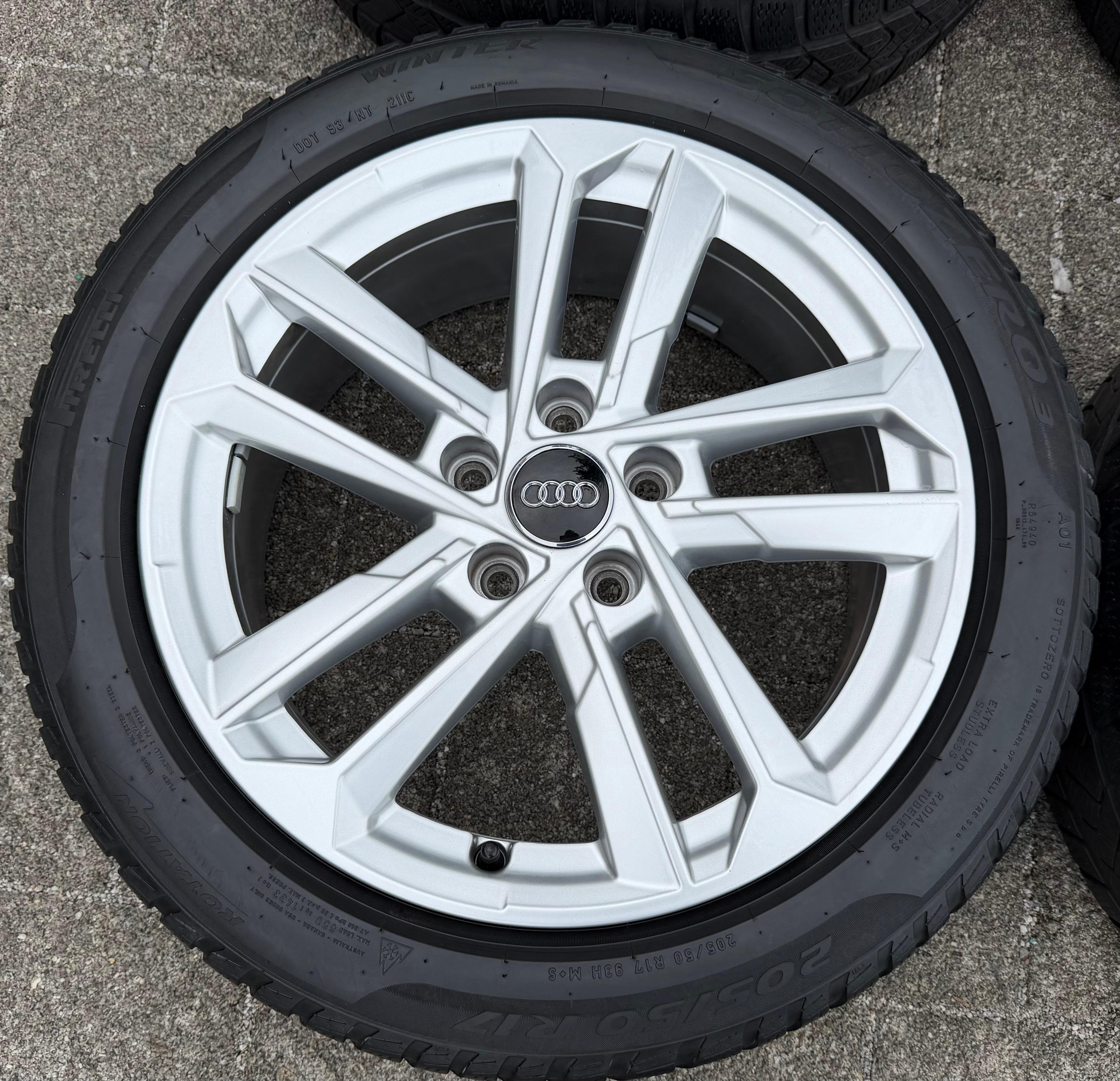 4 Original 17" Alufelgen Felgen Audi A3 8Y 8Y0601025L 6,5x17 ET43