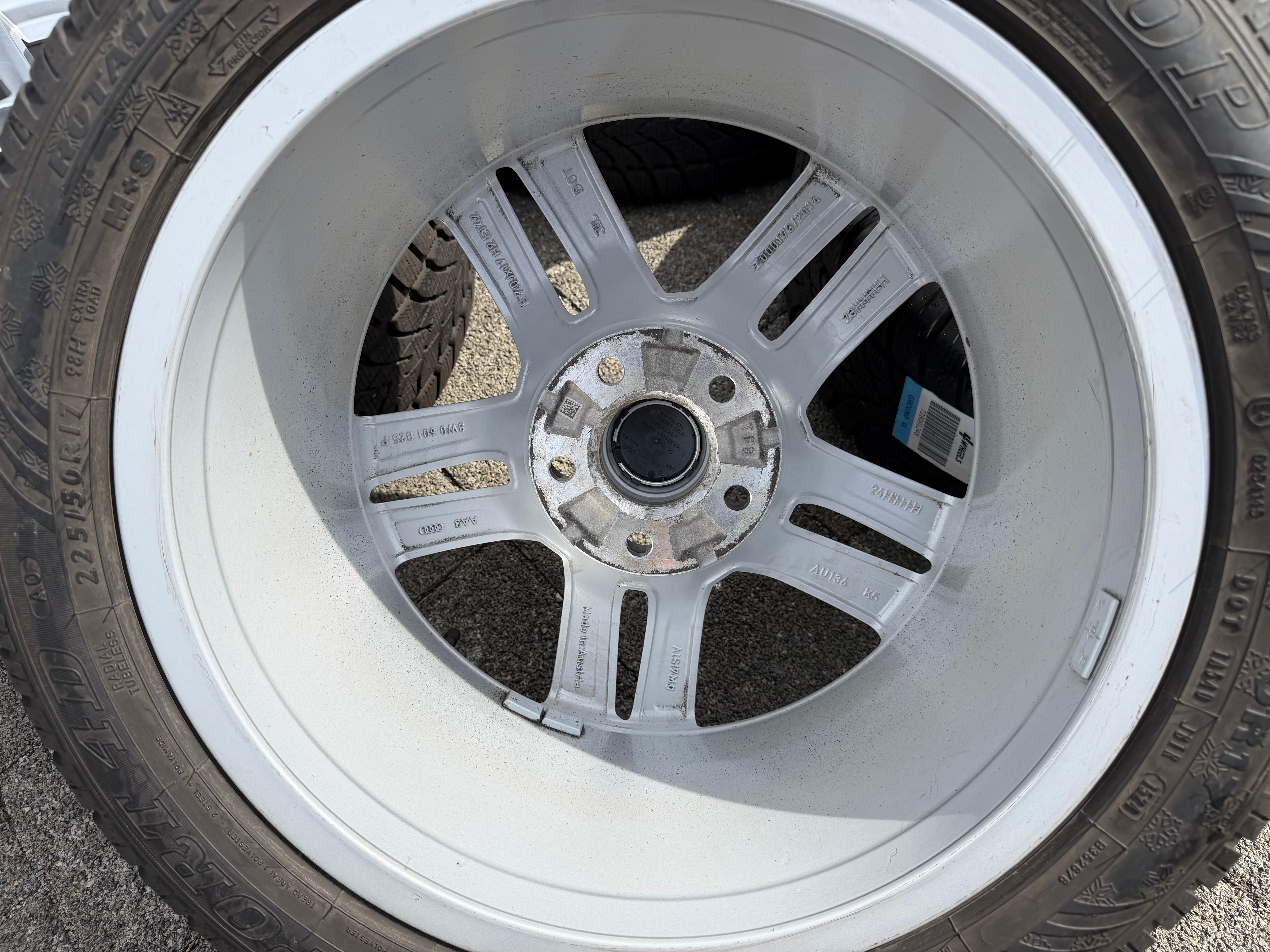 4 Original 17" Alu Winterräder Audi A4 B9 8W 8W0601025P 225/50R17 98H Dunlop 2024