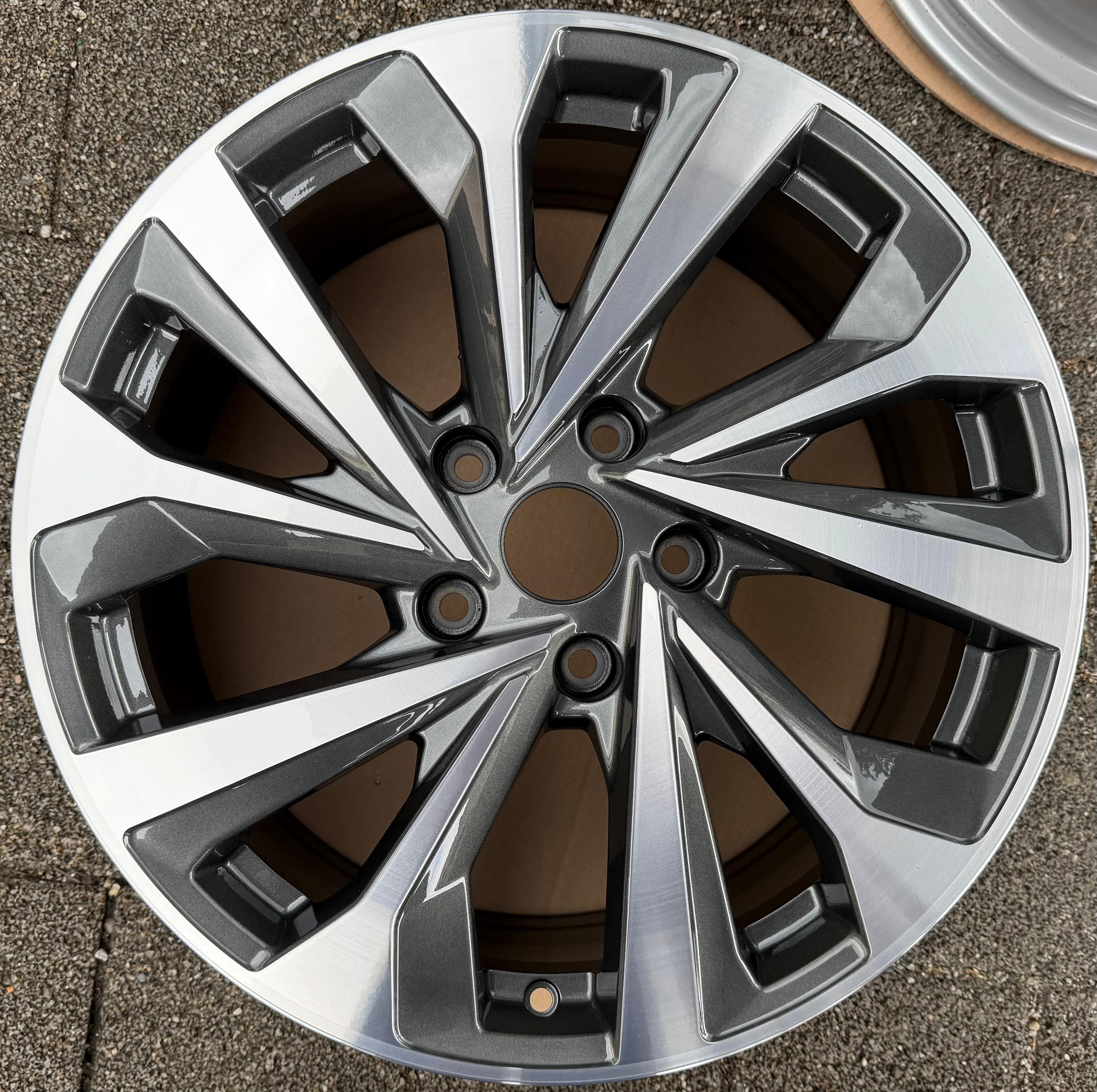 1 cerchio in lega originale Audi Q6 da 19" GF 85H601025BM 8x19 ET40, spedizione gratuita