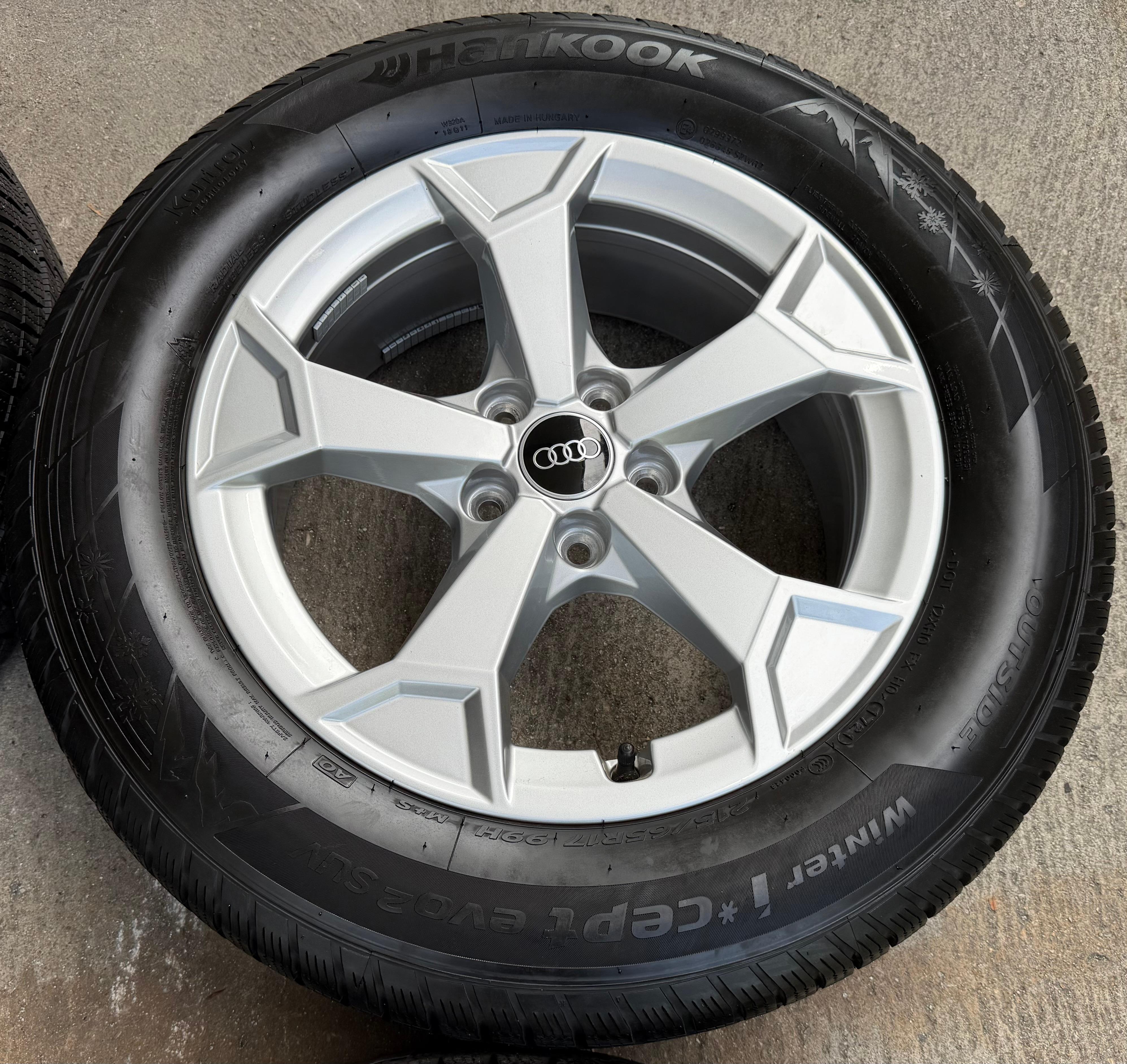 4 Original 17" Alu Winterräder Audi Q3 F3 F3N 215/65R17 99H Hankook 2021