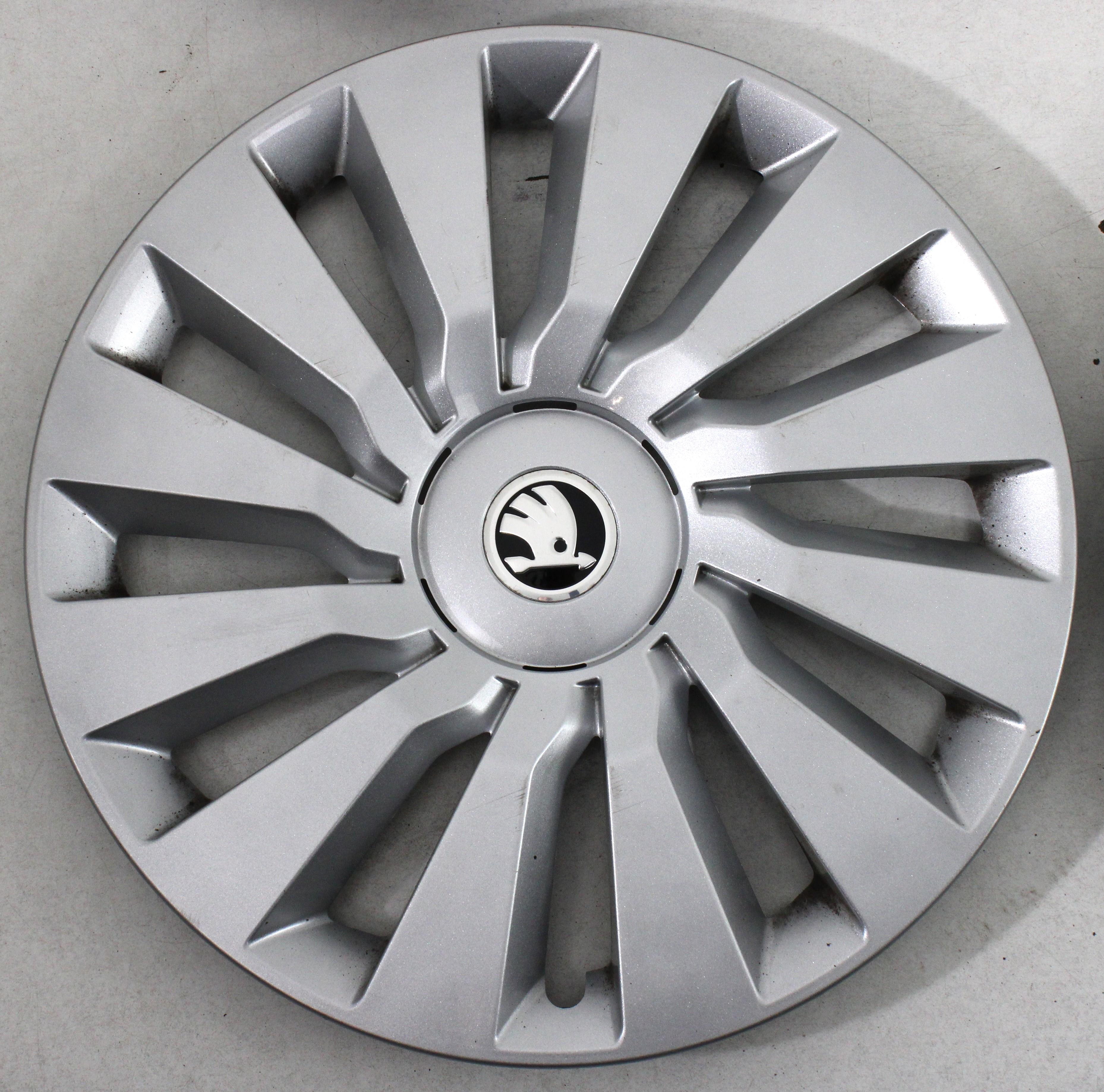 4 X ORIGINAL 16" RADKAPPEN OCTAVIA KODIAQ YETI SUPERB 5E0601147G FREIHAUS
