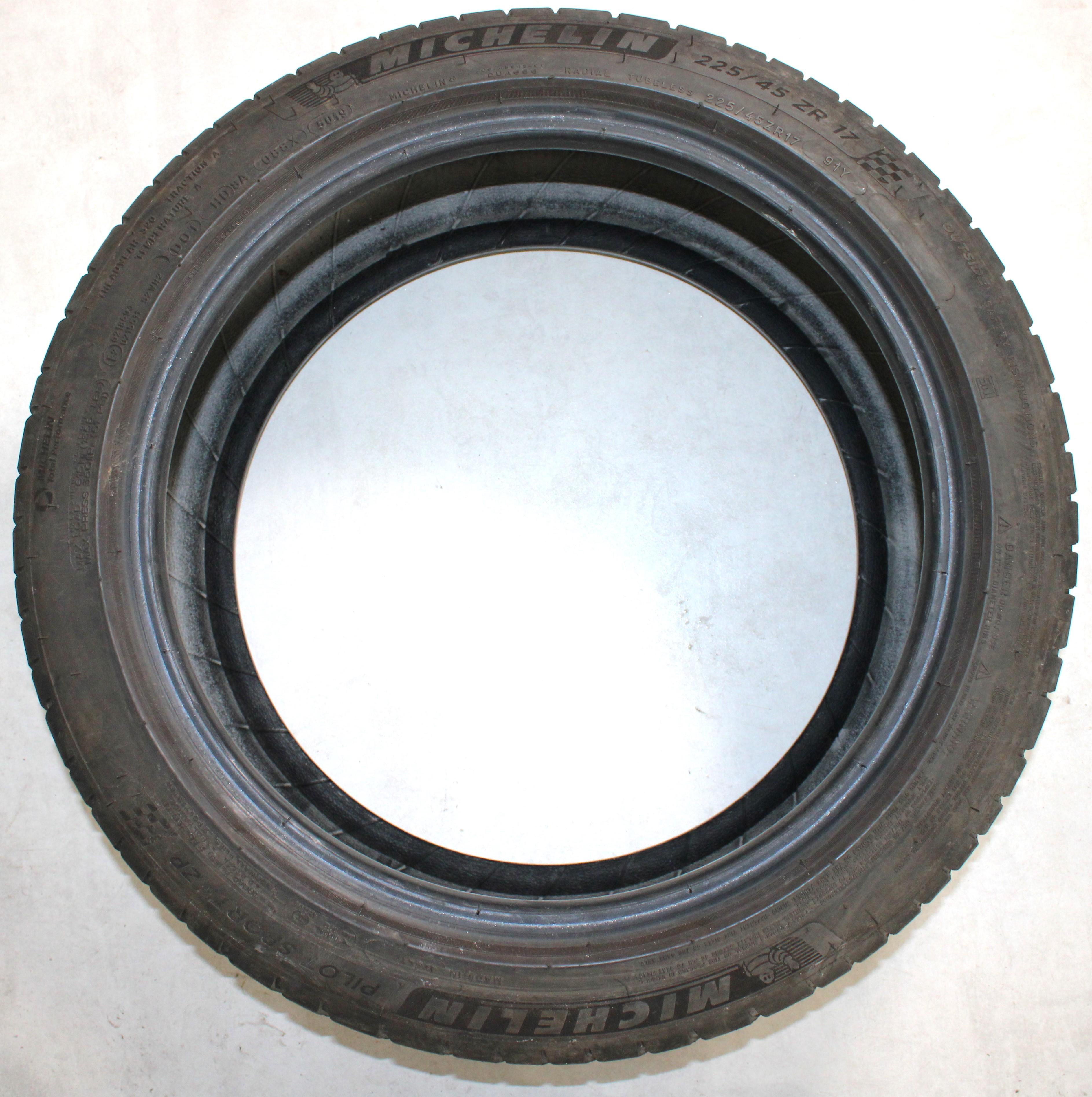 4 x 225/45R17 91Y Sommerreifen Michelin Pilot Sport 4 ZP Runflat 5-5,5mm 2019