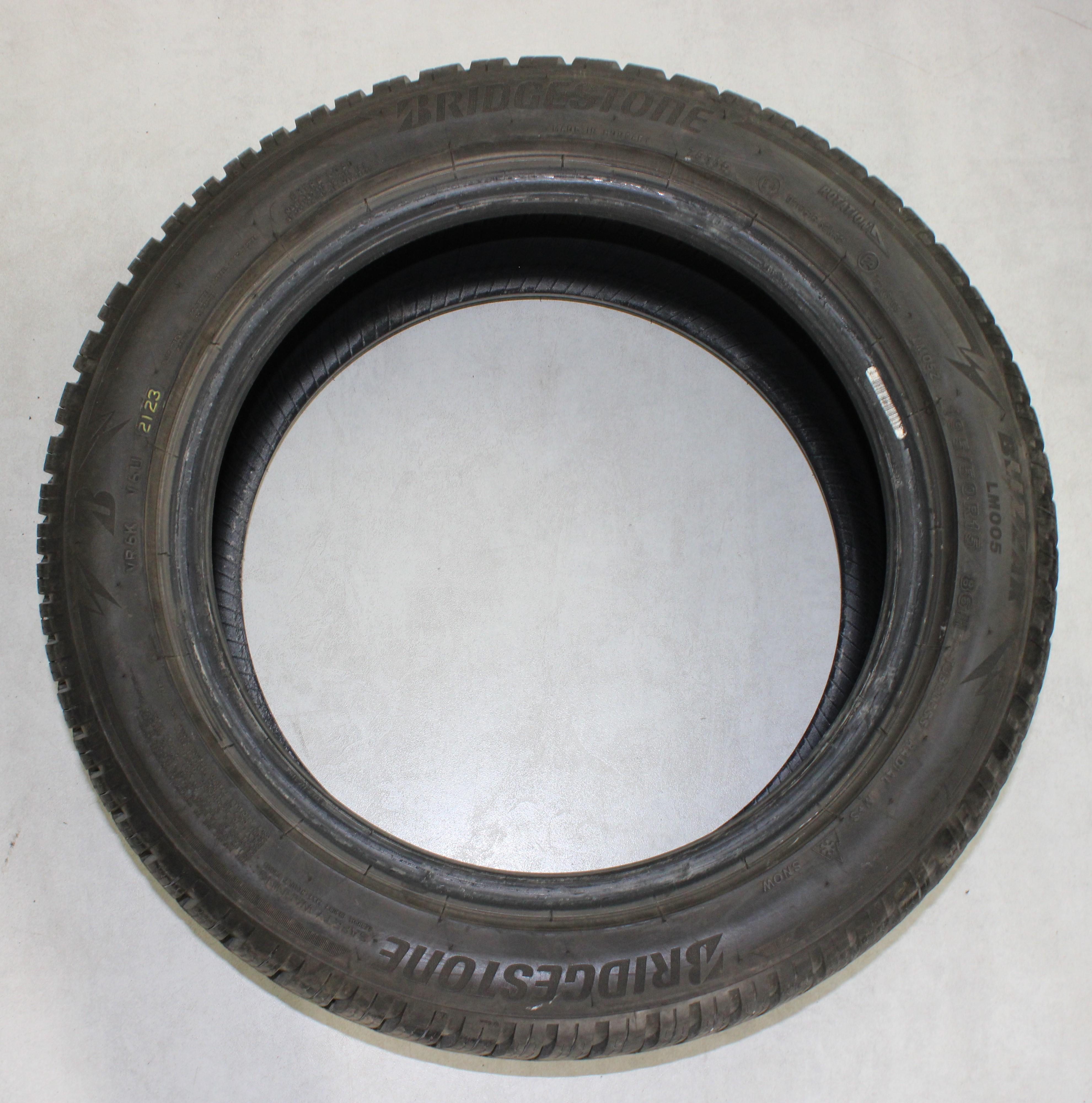 2 x 195/50R15 86H Winterreifen Bridgestone Blizzak LM005 6,5-7mm 2023