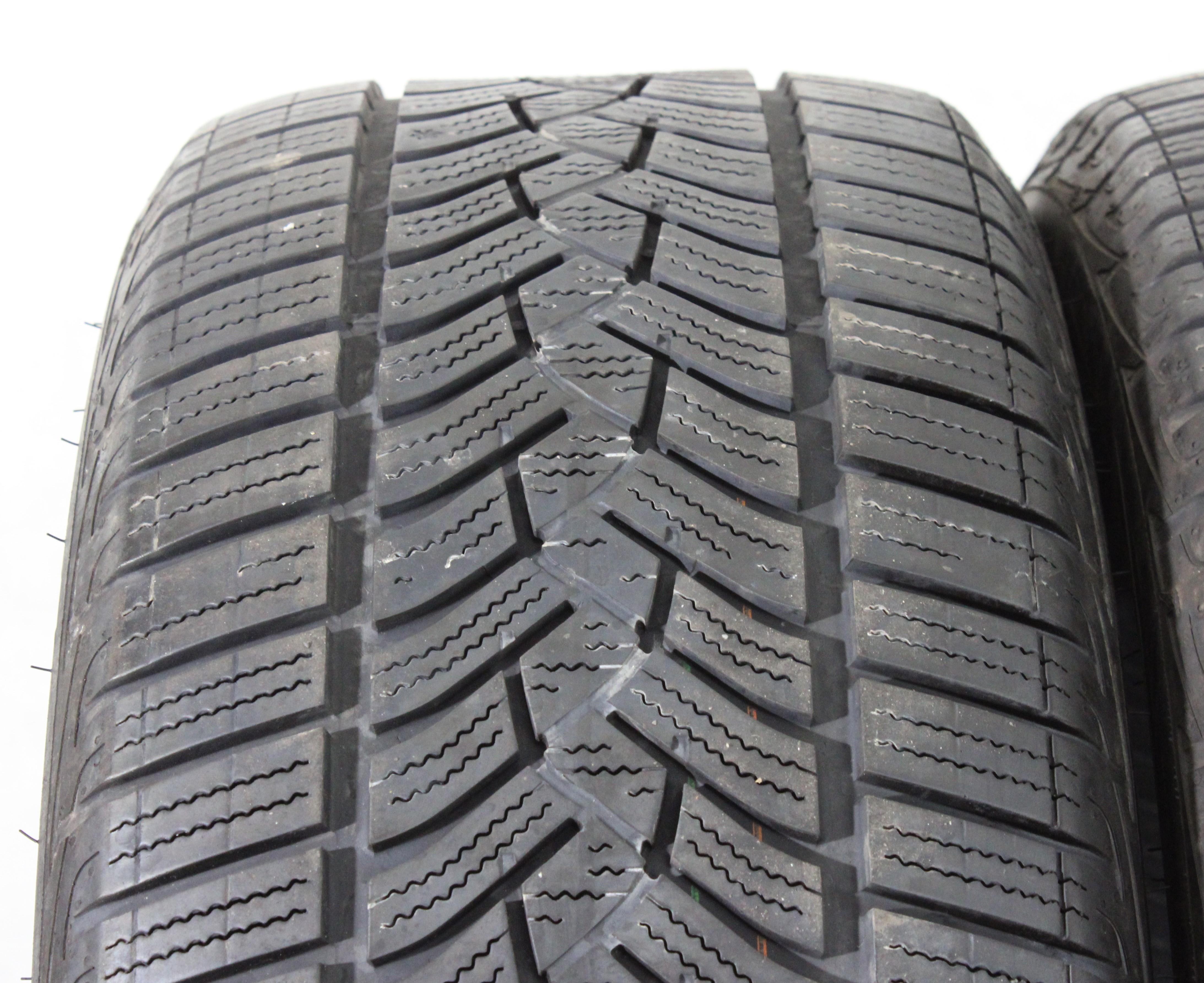2 x 225/50R17 98H Winterreifen Goodyear Ultra Grip Performance GEN-1 MO 5-5,5mm 2021