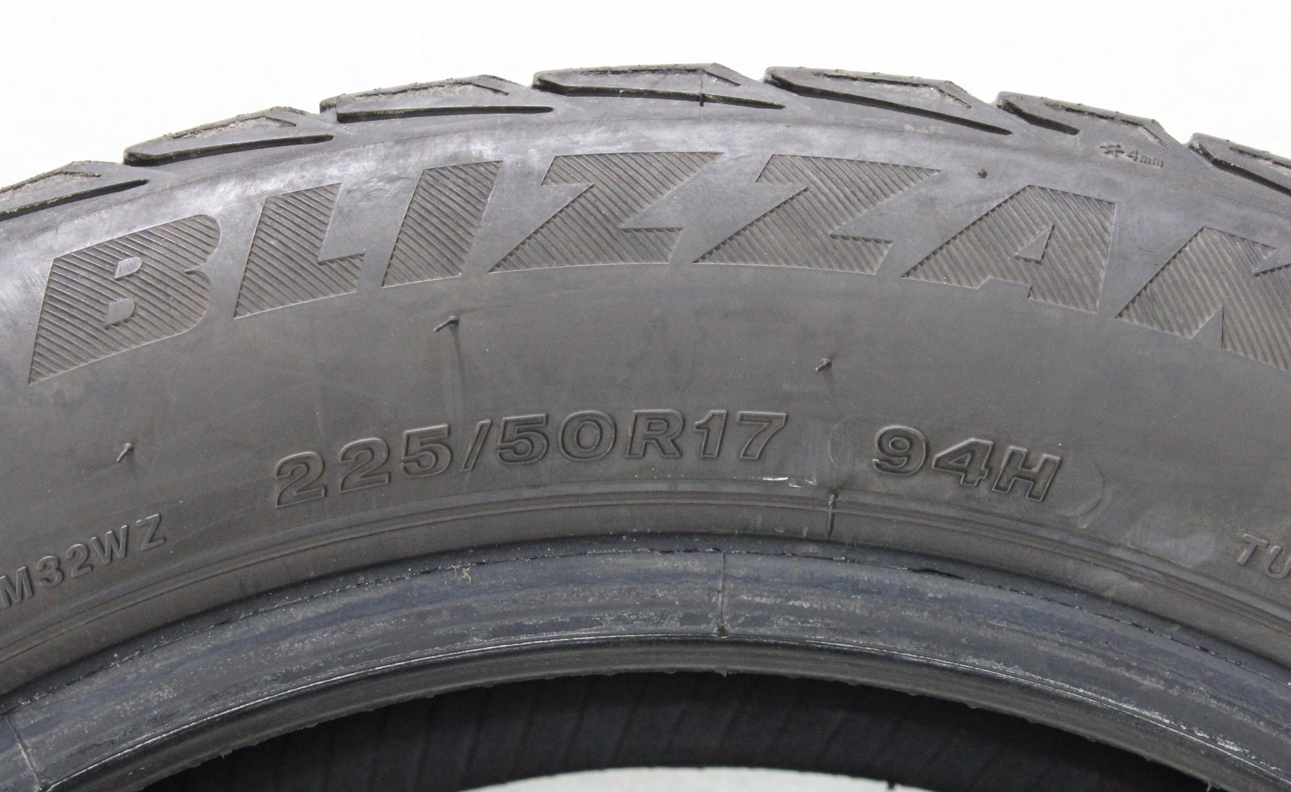 4 x 225/50R17 94H Winterreifen Bridgestone Blizzak LM-32 MO 2x4,5-5mm/2x5-5,5mm 2x2020/2x2021