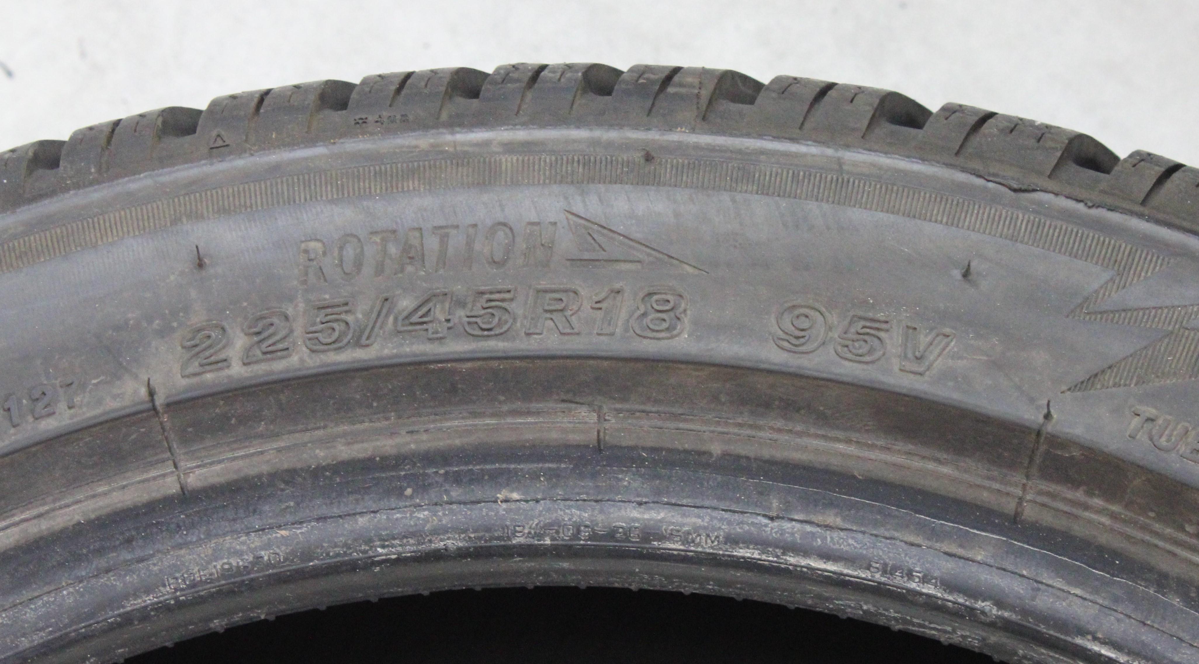 1 x 225/45R18 95V Winterreifen Bridgestone Blizzak LM005 8mm 2022