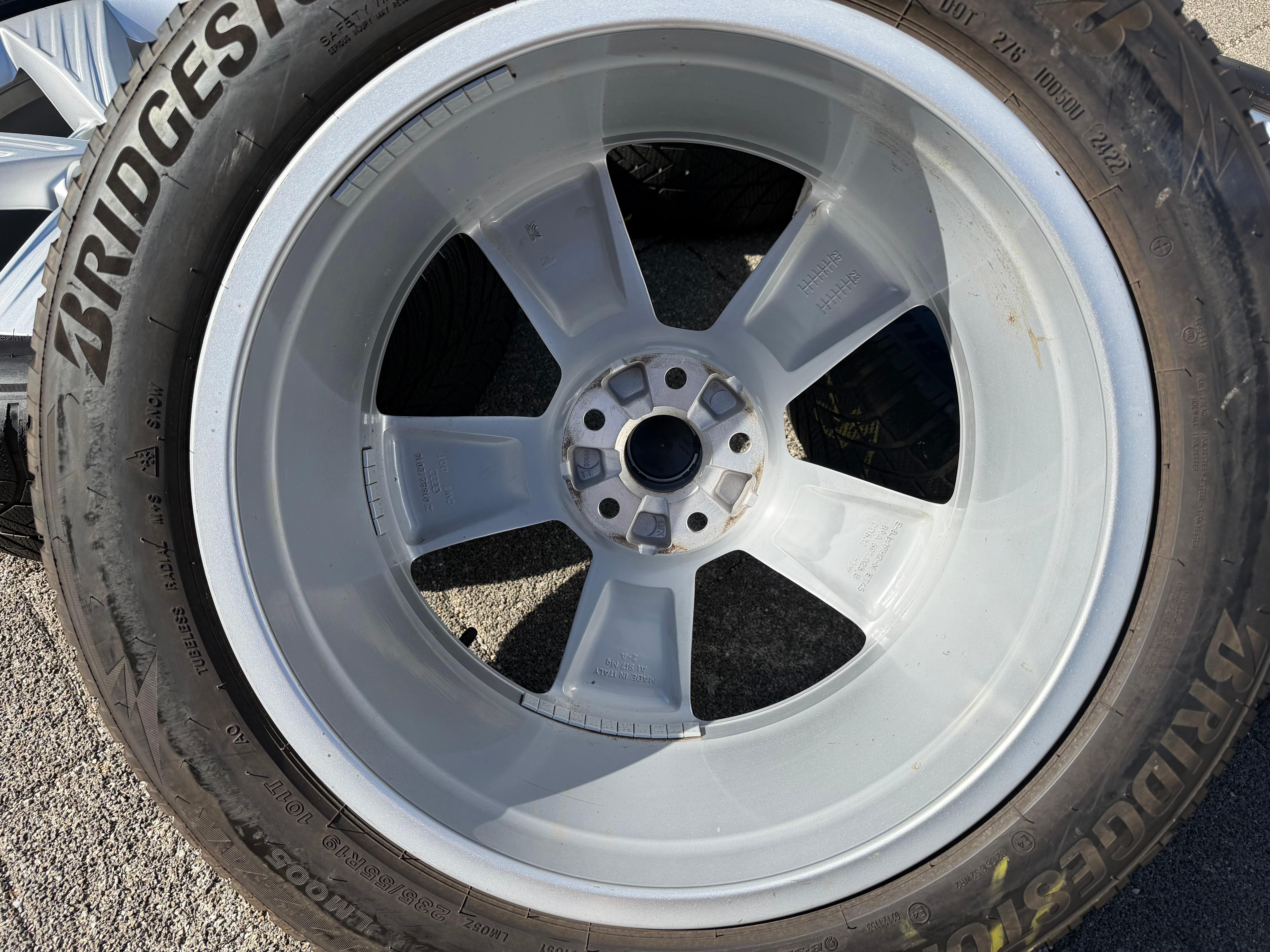 4 CERCHI IN LEGA ORIGINALI DA 19" PER AUDI Q4 E-TRON 89A601025B 8x19 ET45, SPEDIZIONE GRATUITA