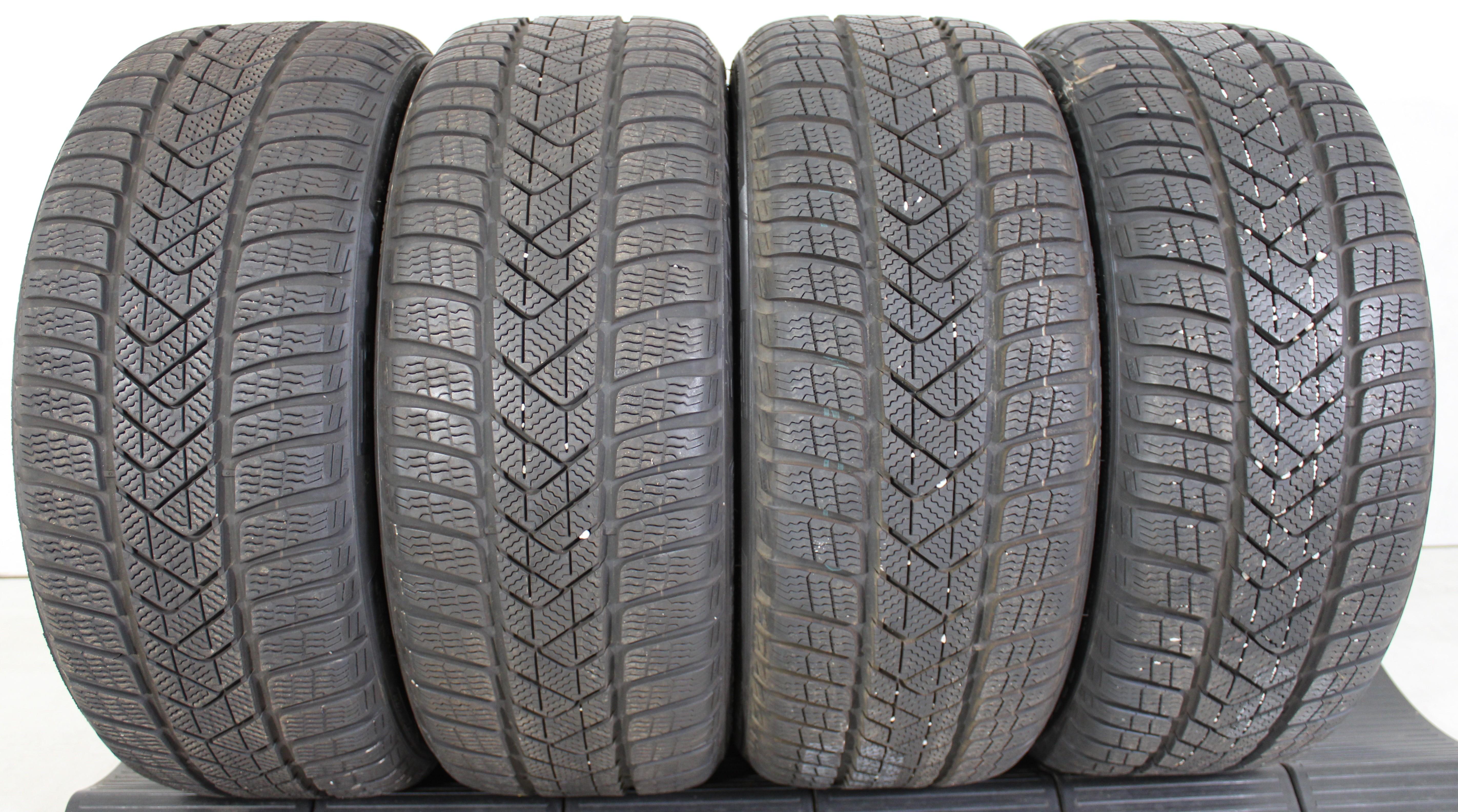 4 x 225/40R18 92V Winterreifen Pirelli Sottozero 3 Runflat 2x6,5-7mm/2x7,5-8mm 2015/2016/2018/2019 *