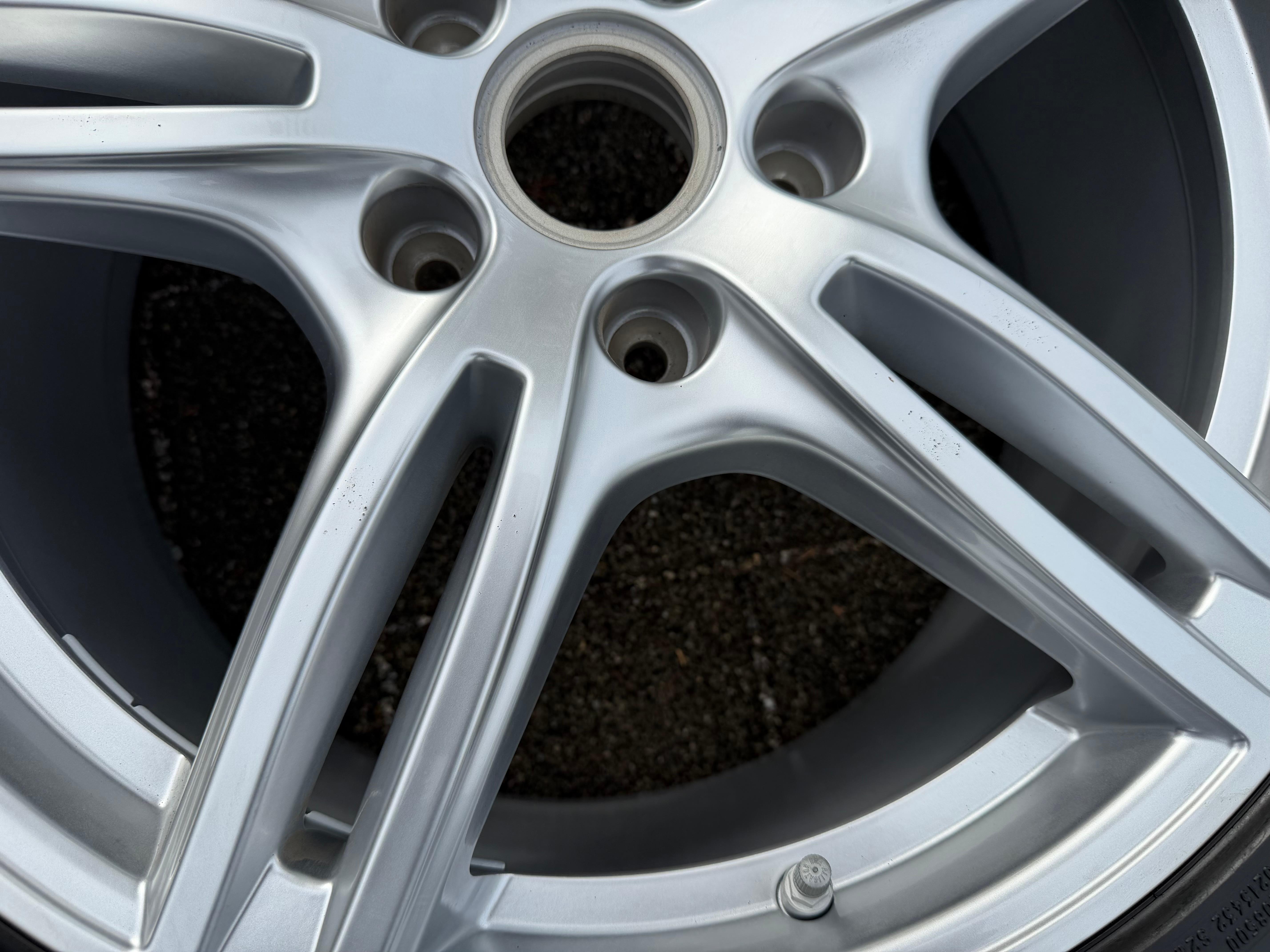 4 ruedas de invierno de aluminio originales de 20" para Porsche Panamera 971 971698025B 971698025C Michelin RDKS