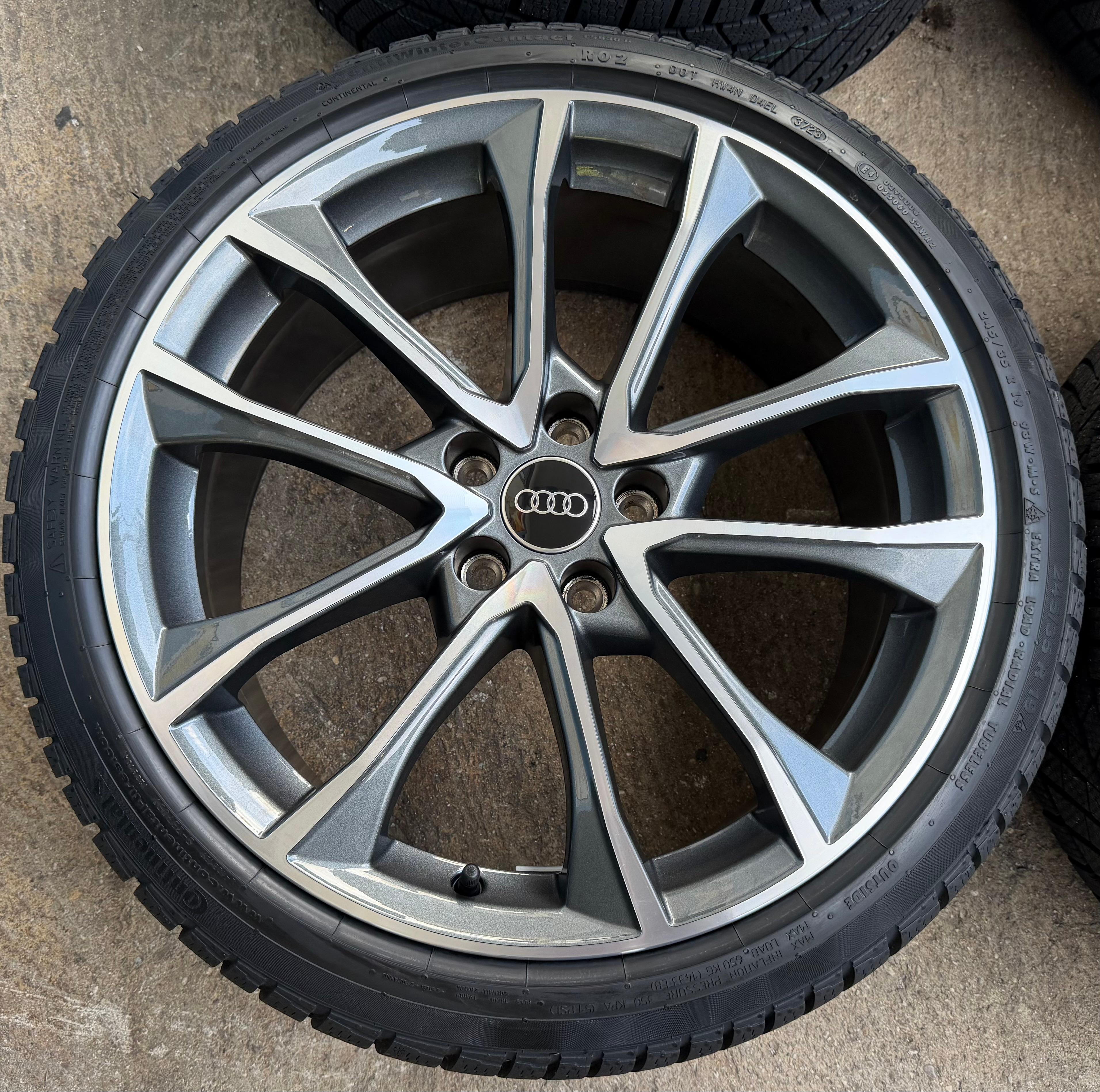 4 Original 19" Alu Winterräder Audi A4 S4 8W B9 8W0601025BF 245/35R19 93W