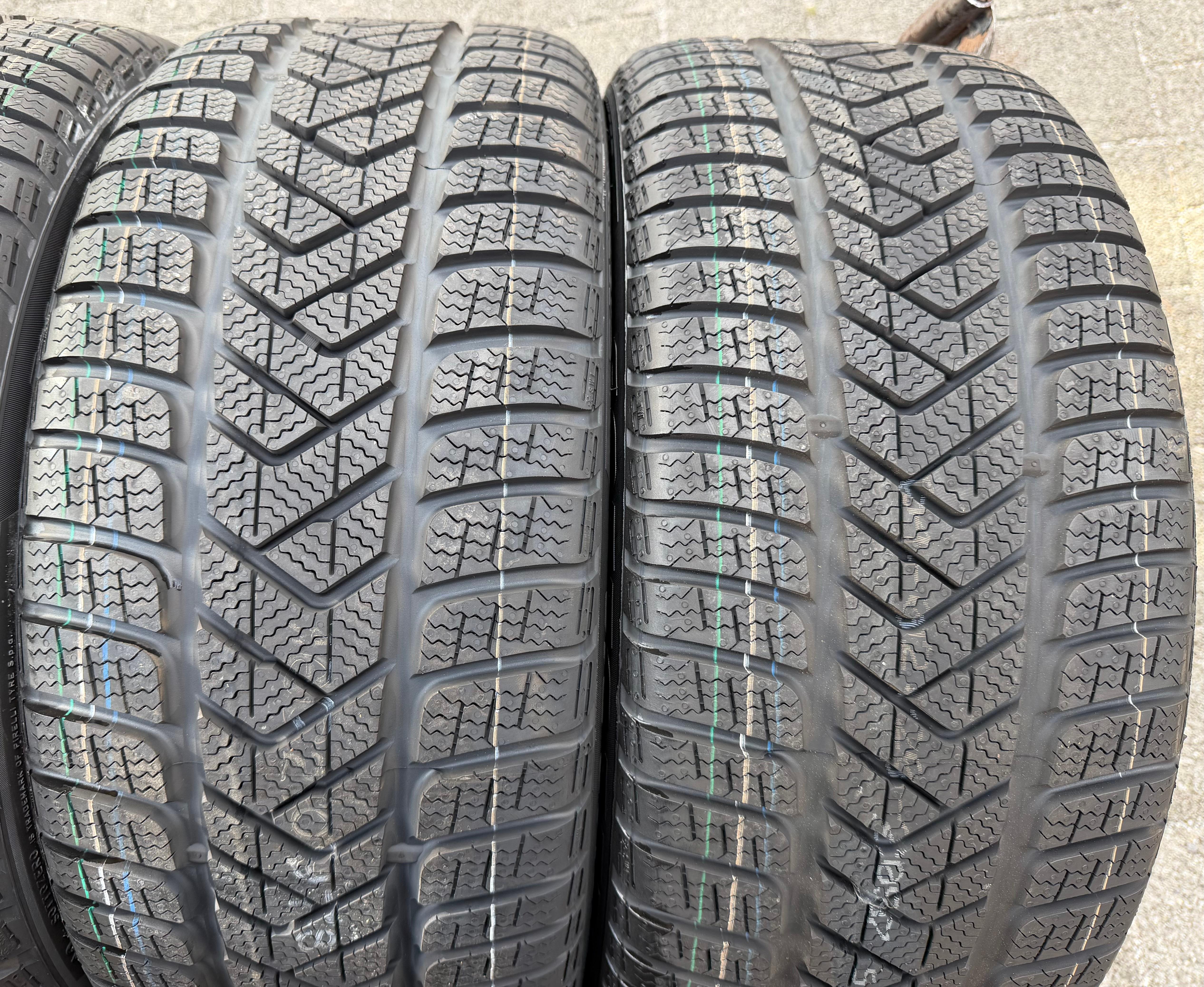 4 Original 18" Alu Winterräder Audi A4 S4 8W B9 8W0601025H 245/40R18 97V Pirelli