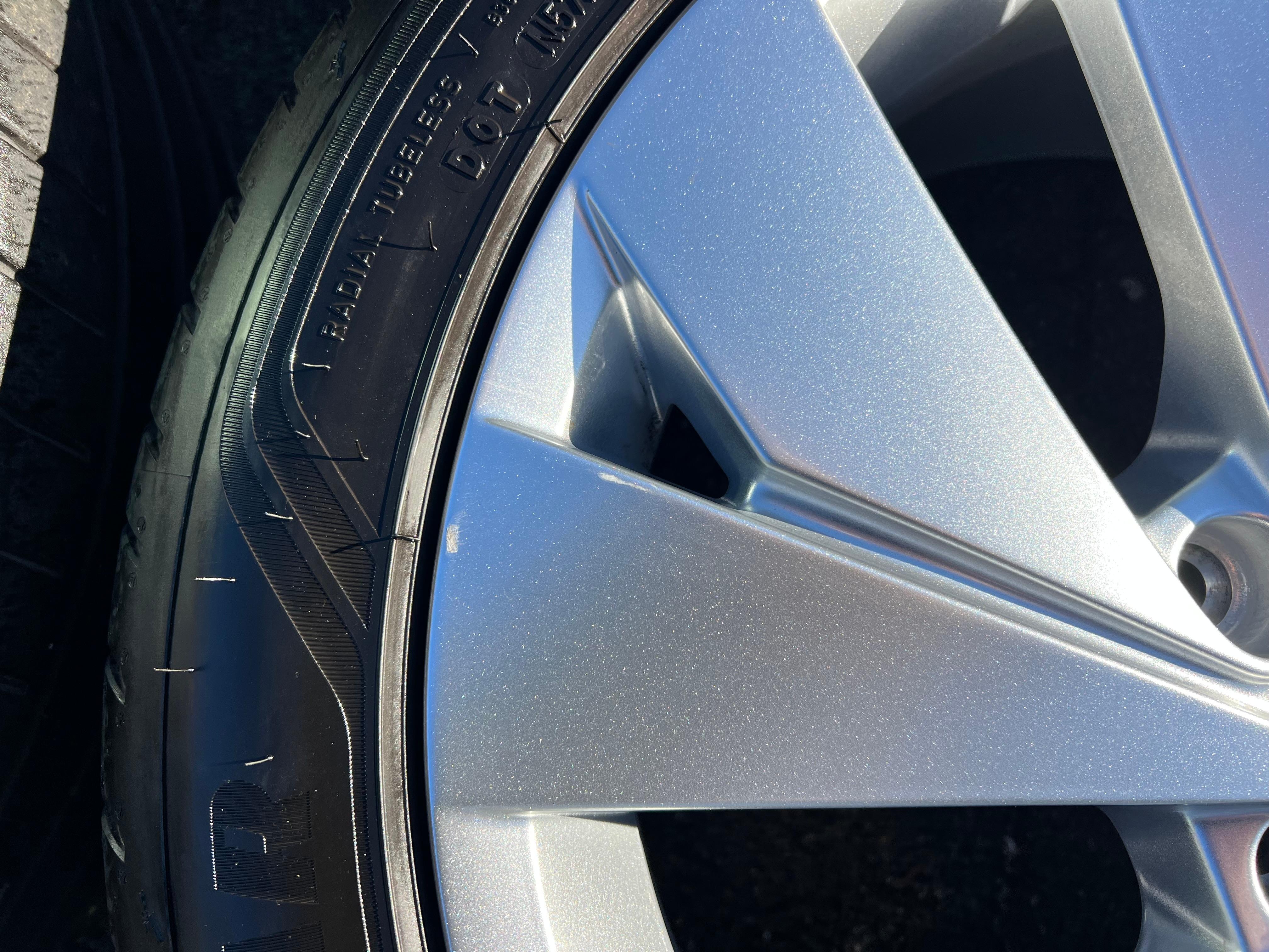 4 CERCHI ESTIVI IN ALLUMINIO ORIGINALI DA 17" VW GOLF 8 VIII 225/45R17 91W GOODYEAR BELMONT CONSEGNA GRATUITA