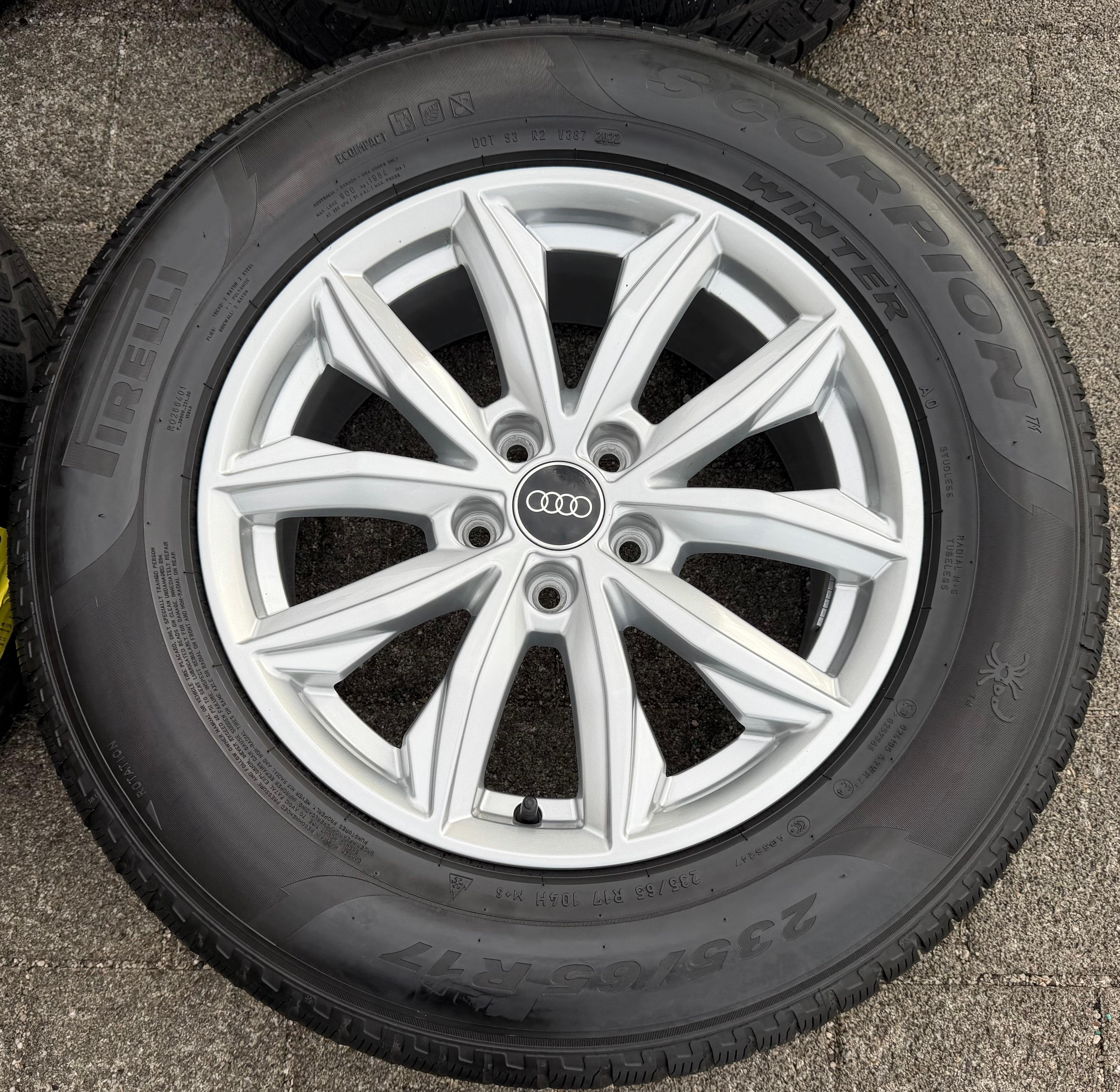 4 cerchi in lega originali da 17" per Audi Q5 FY 80A601025J 7x17 ET34