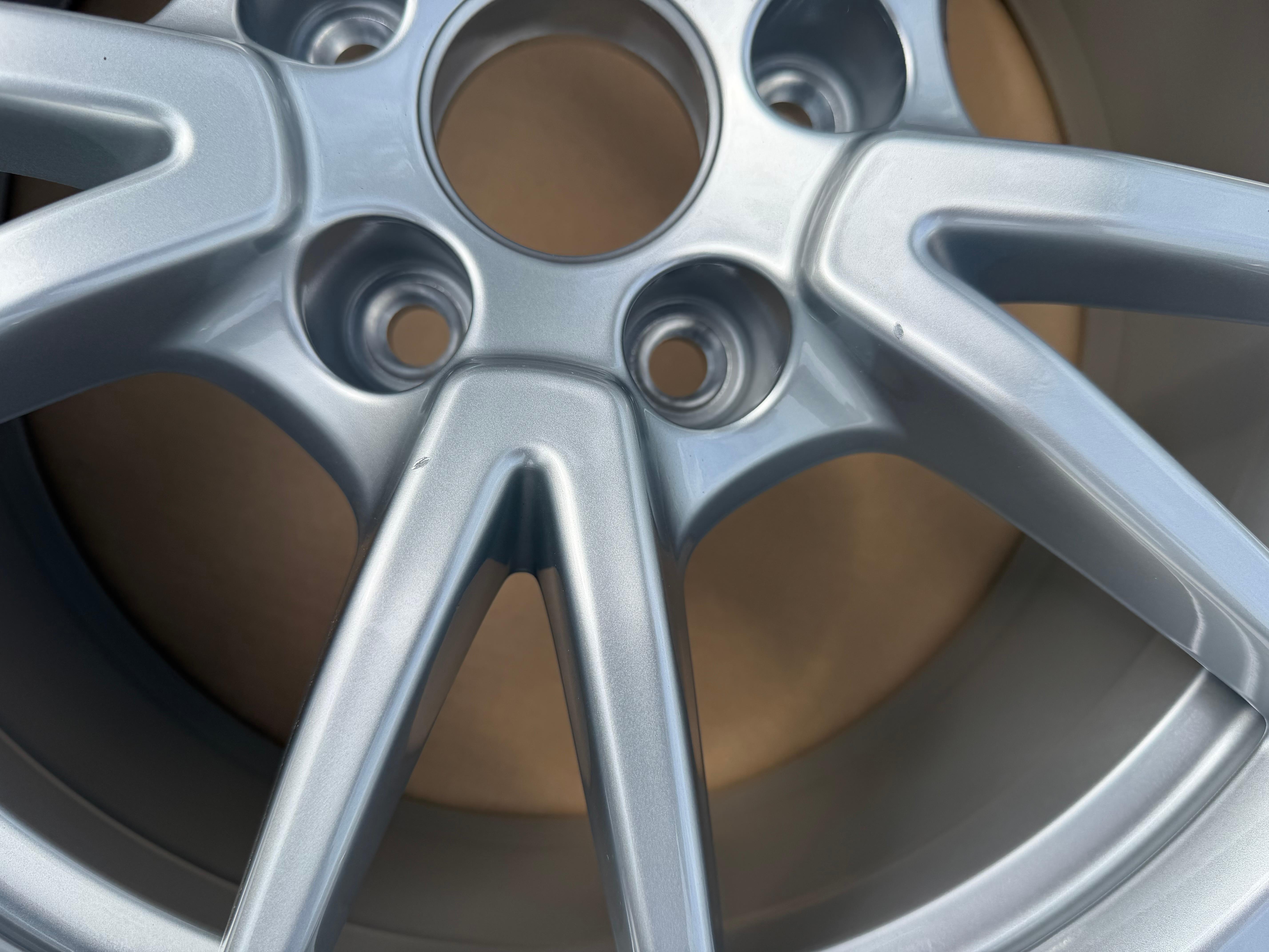 1 cerchio in lega originale da 17" per Audi Q5 GUN GUB 8MA601025 7x17 ET27, spedizione gratuita