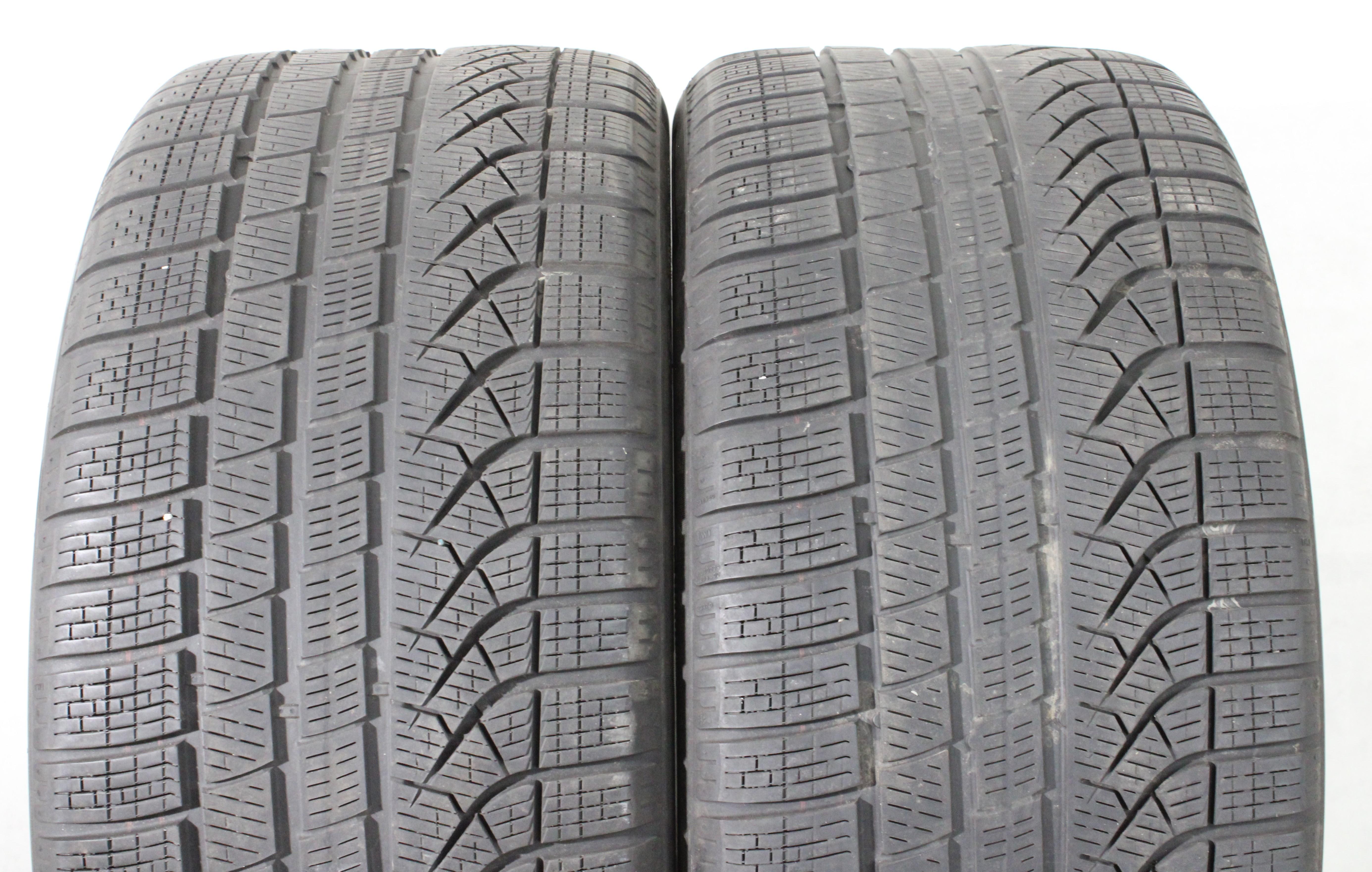 2 x 275/40R19 105H Winterreifen Pirelli Pzero Winter MO* in der Mitte 4-5mm und auf den Schultern 5,5-6mm. 2024