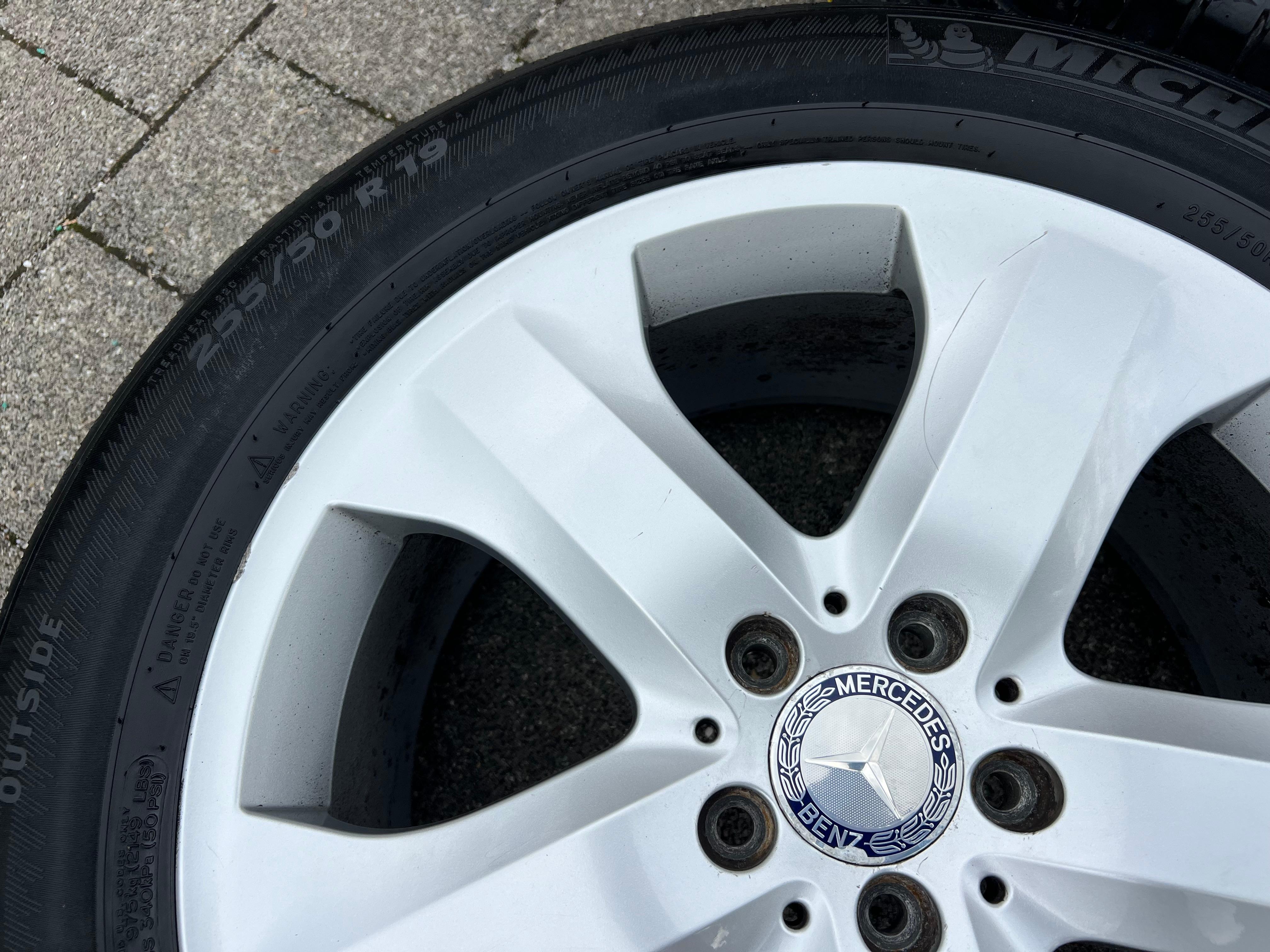 4 CERCHIONI IN LEGA DA 19" ORIGINALI MERCEDES CLASSE M ML W164 A1644015002 8,5x19 9,5x19 RA1644015102