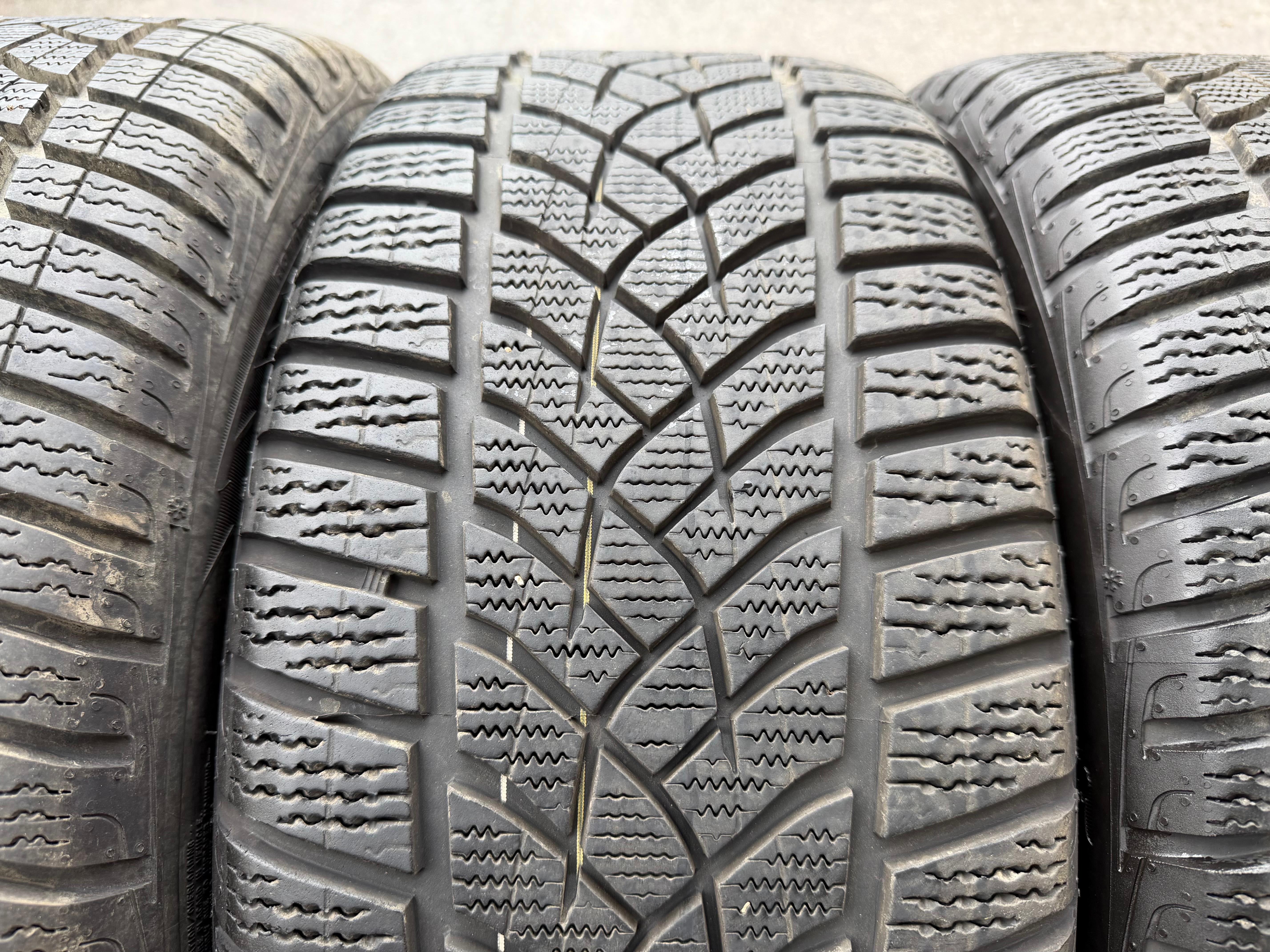 4 ruedas de invierno de aluminio originales de 18" Audi A5 S5 8W F5 245/40R18 97V 8W0601025EE Goodyear