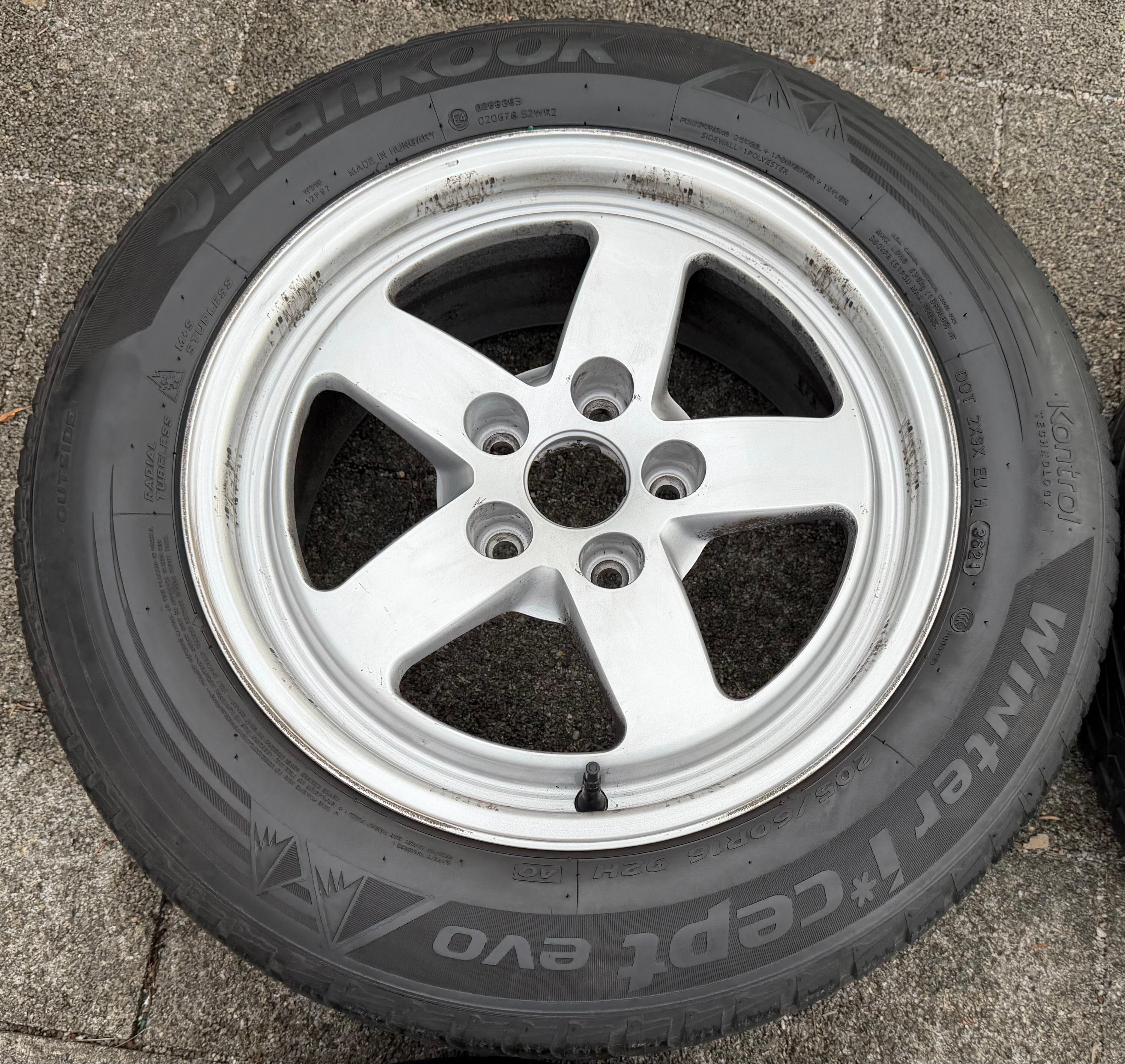 4 cerchi in lega originali da 16" per Audi A4 8W B9 8W0601025 7x16 ET35
