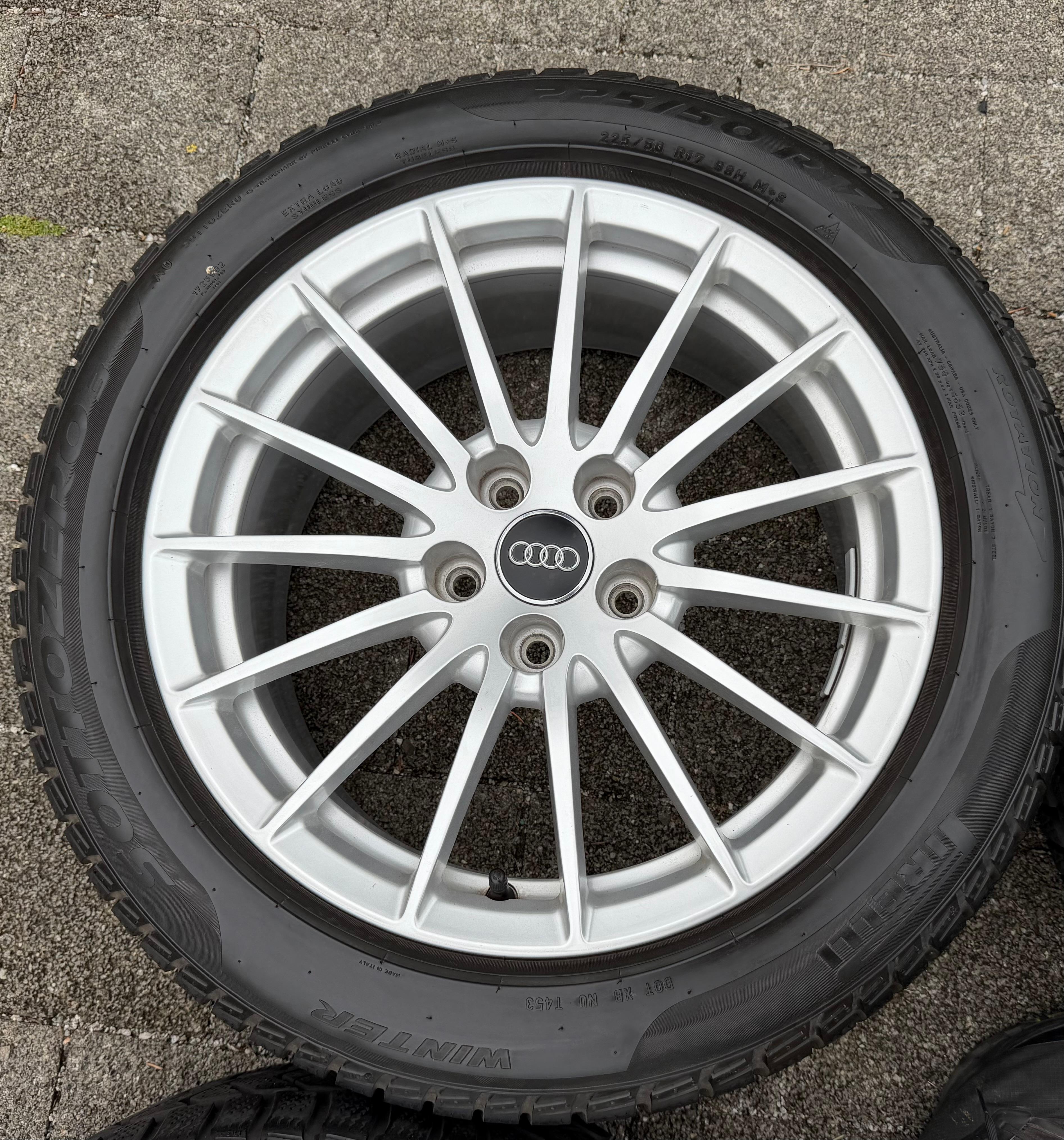 4 roues hiver complètes en aluminium d’origine 17" Audi A5 F5 8W 225/50R17 98H 8W0601025AE Pirelli