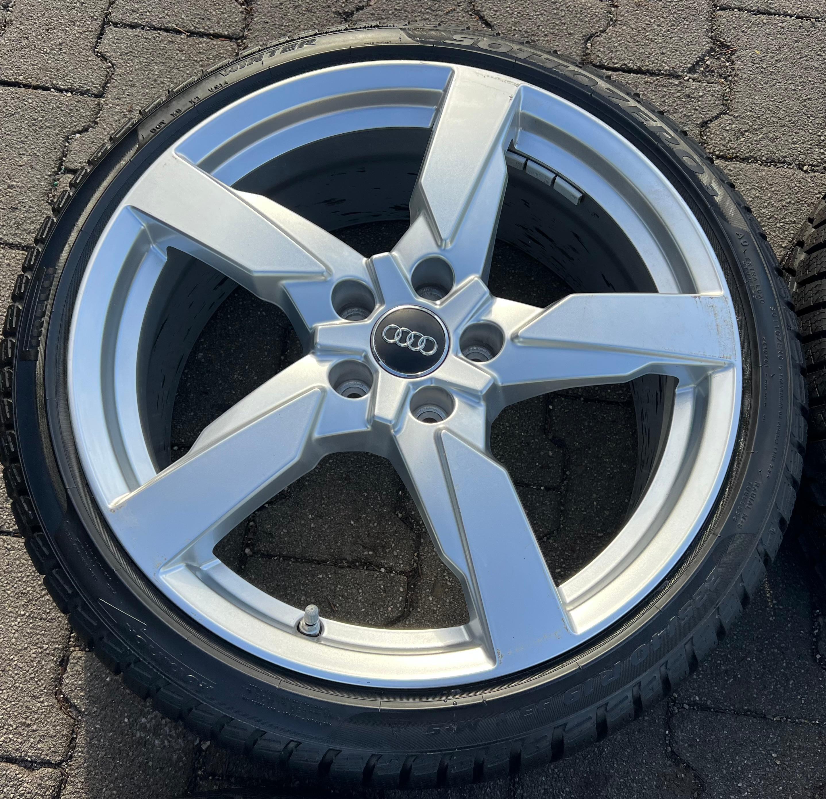4 ORIGINAL 19" ALU WINTERRÄDER AUDI TT TTS 8S 8S0601025AG 225/40R19 93V PIRELLI