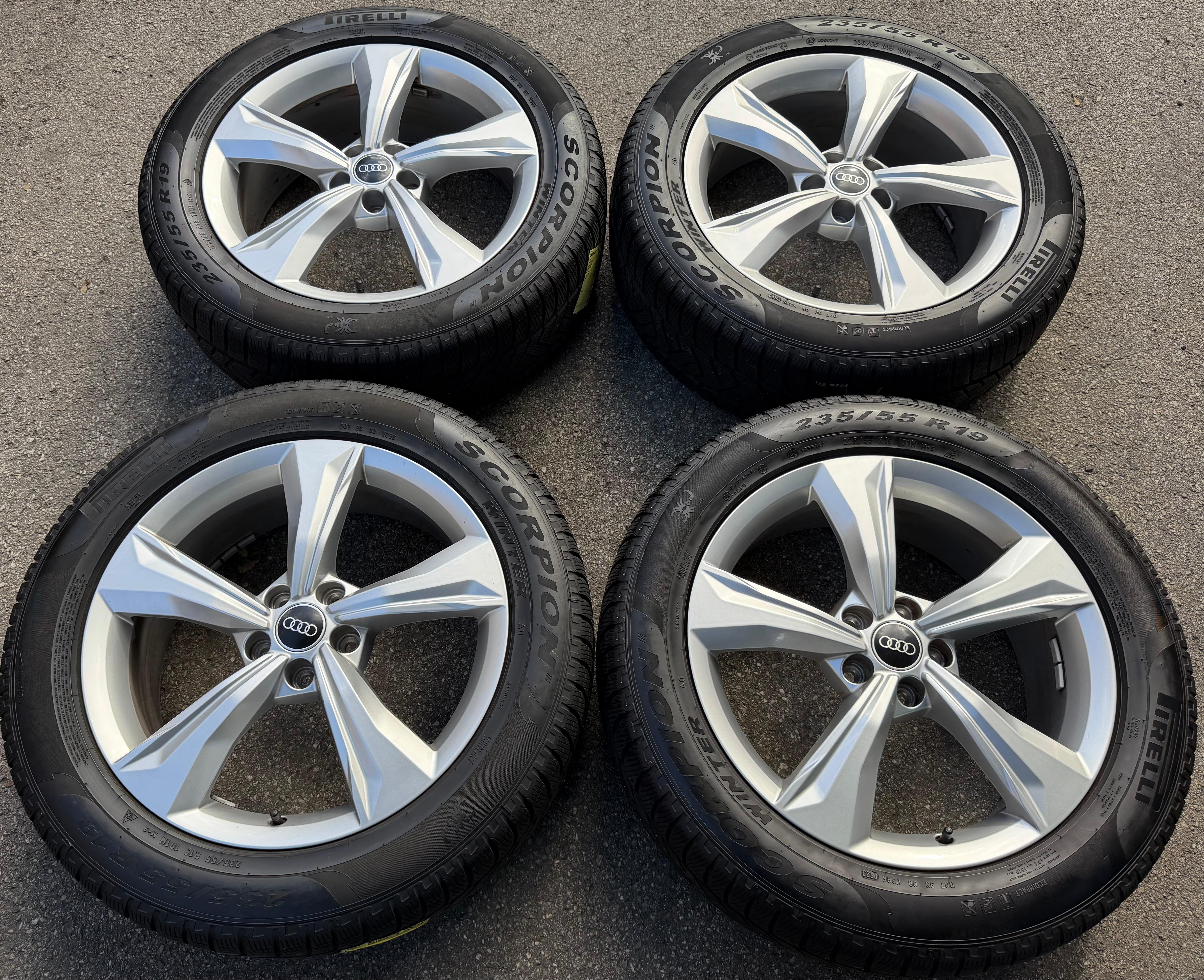 4 ruedas de invierno de aluminio originales de 19" para Audi Q5 SQ5 FY 80A601025K 235/55R19 101H Pirelli 2023