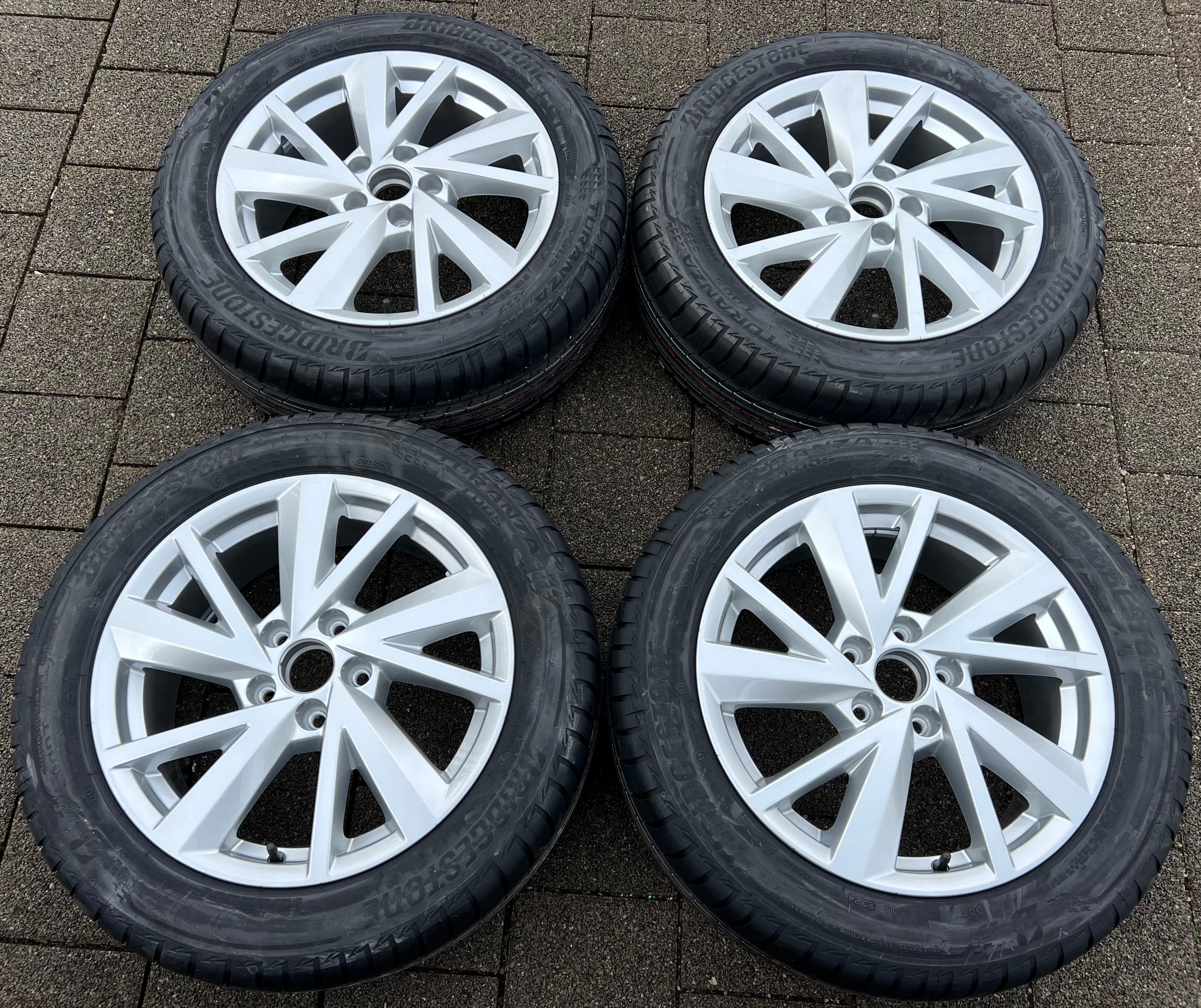 4 ORIGINAL 17" ALU SOMMERRÄDER AUDI Q2 215/55R17 94V BRIDGESTONE 2024 NEU FREIHAUS