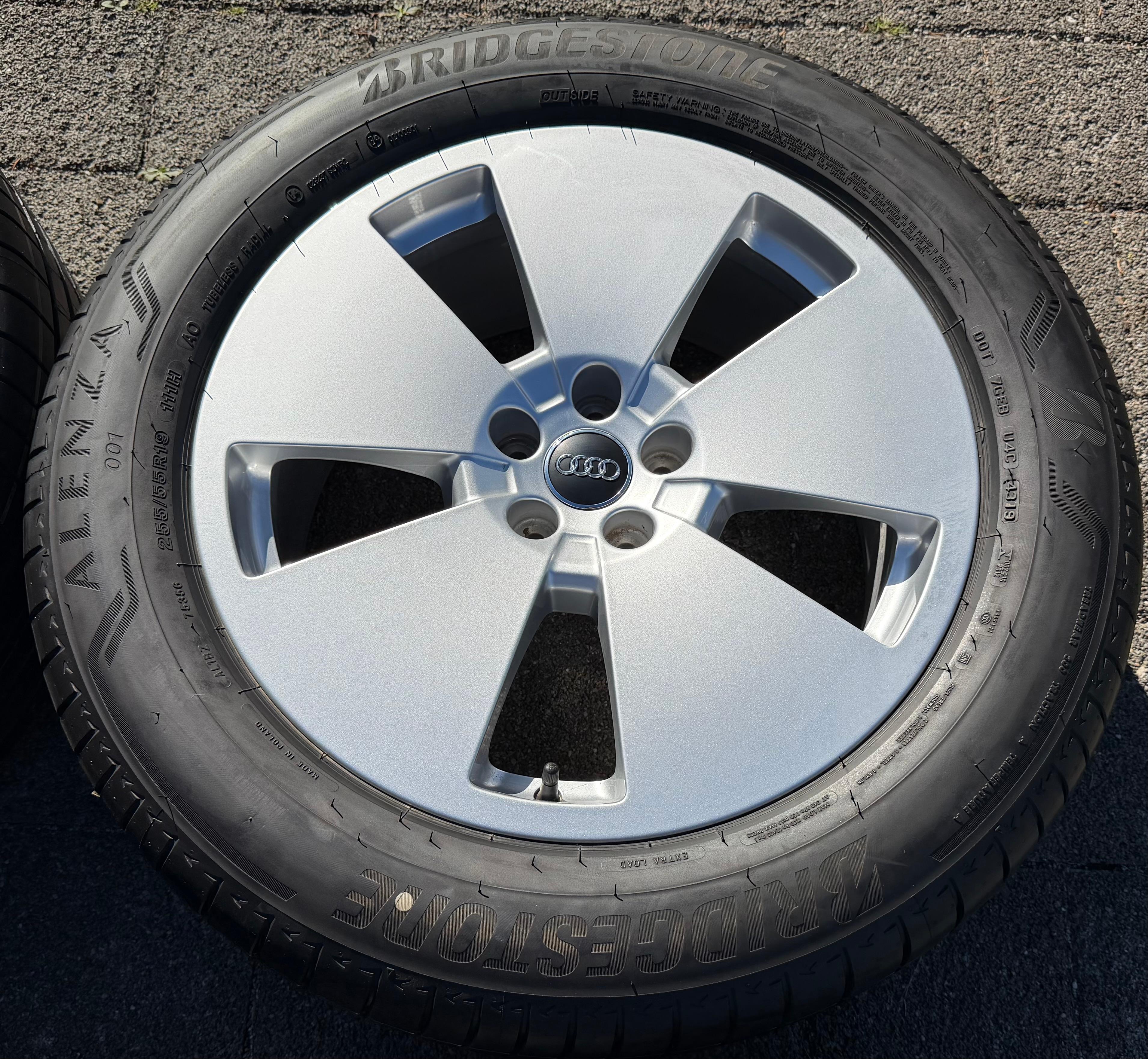 4 ruote estive originali in lega da 19" Audi Q8 E-TRON 4KE GEN 4KE601025R Etron