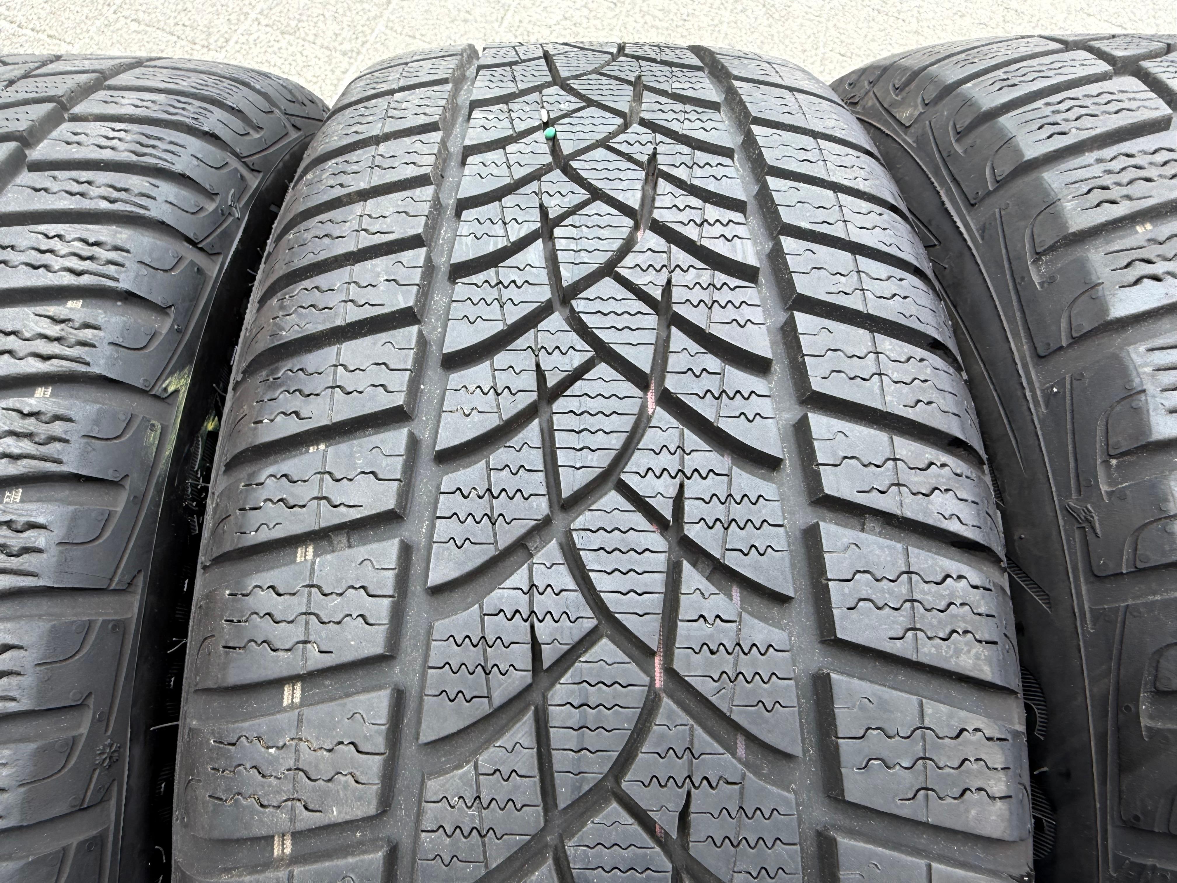 4 Original Alu Winterräder Audi A3 8Y 8Y0071496 205/55R16 91H Goodyear