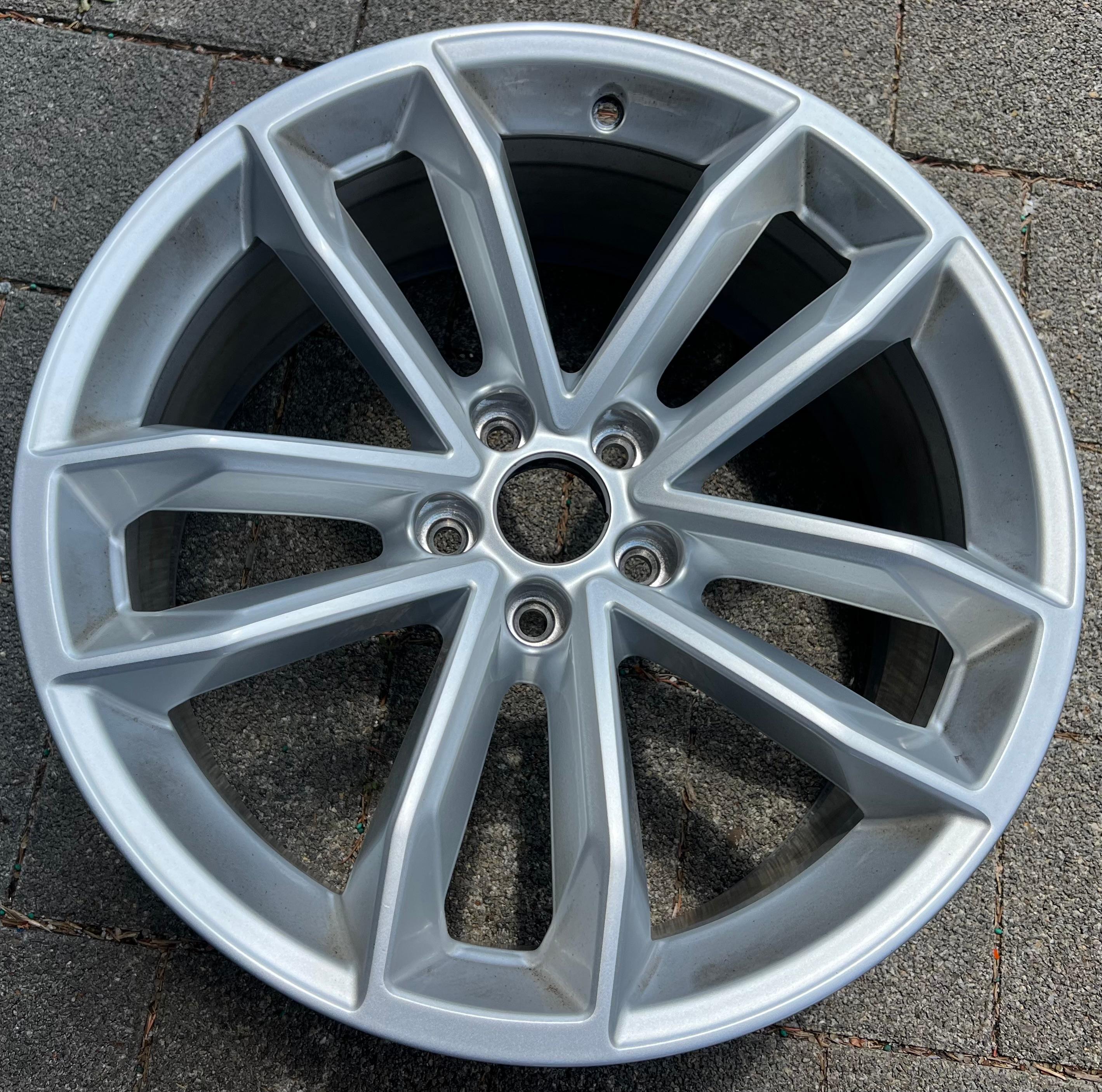 1 X ORIGINAL 19" ALUFELGE FELGE AUDI A5 S5 F9 8W 8W0601025DG 8,5x19 ET32 FREIHAUS