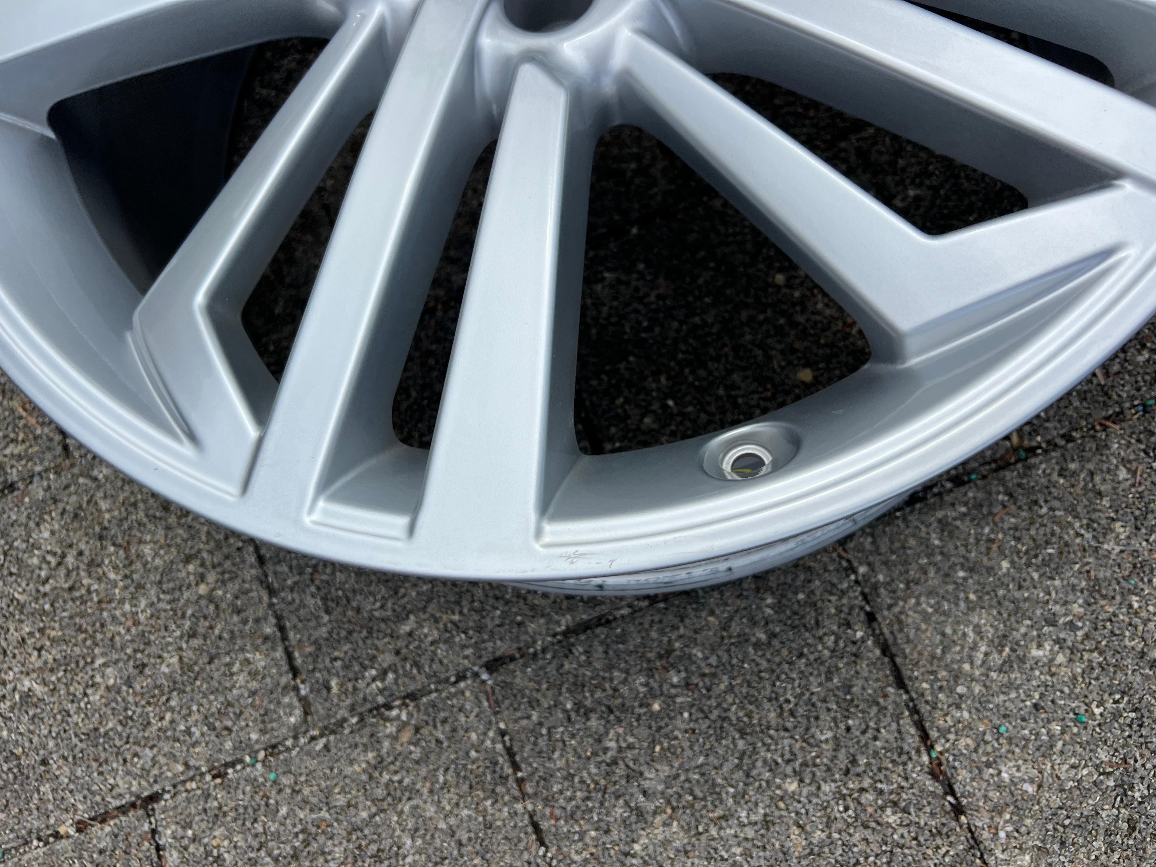 4 ORIGINAL 20" ALUFELGEN FELGEN 80A601025L AUDI Q5 SQ5 FY 8x20 ET39 FREIHAUS