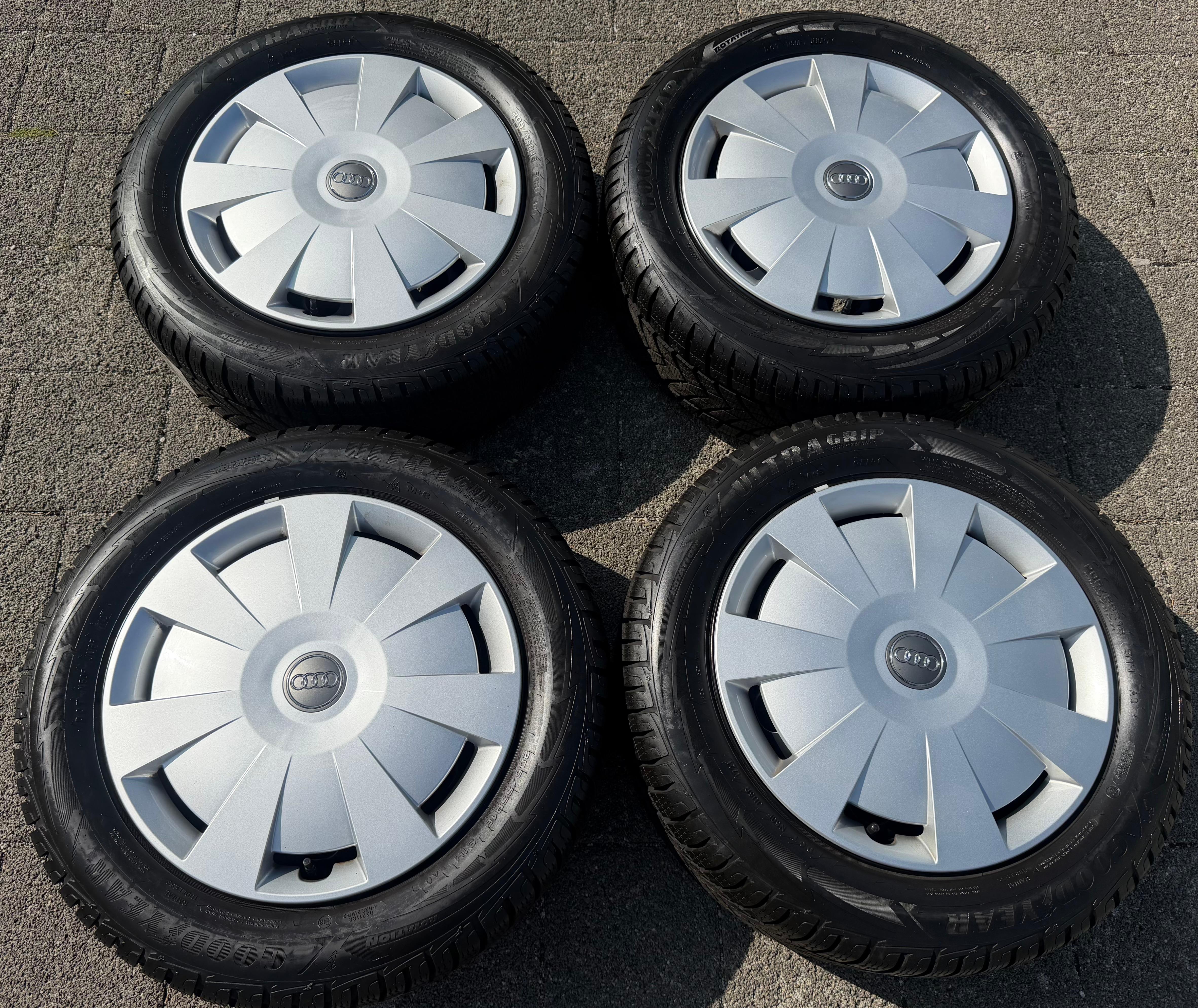 4 Winterräder Audi A3 8V Sportback Cabrio  205/55R16 91H Goodyear 8V0601027A 2021