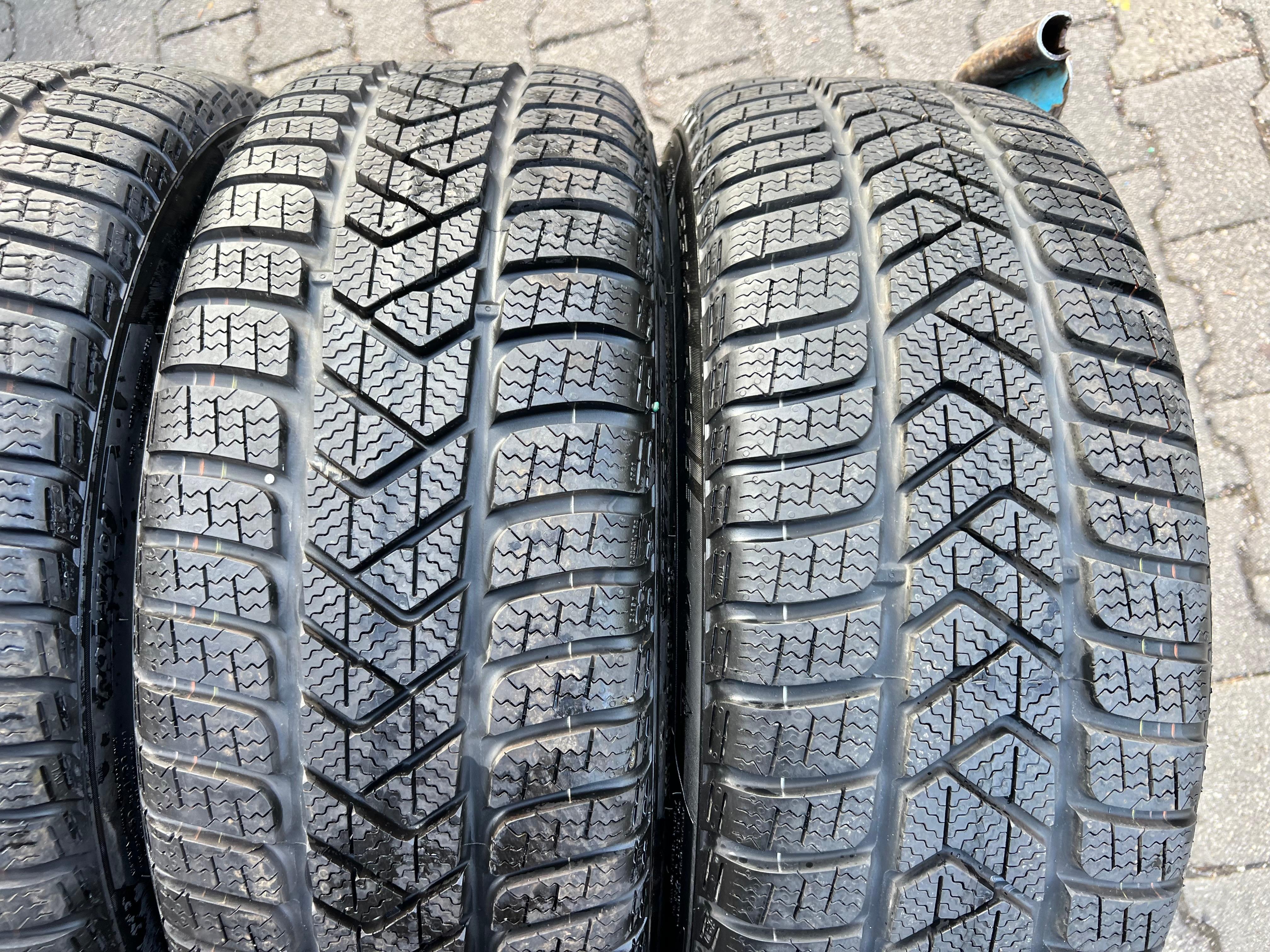 4 ORIGINAL 19" ALU WINTERRÄDER AUDI TT TTS 8S 8S0601025AG 225/40R19 93V PIRELLI
