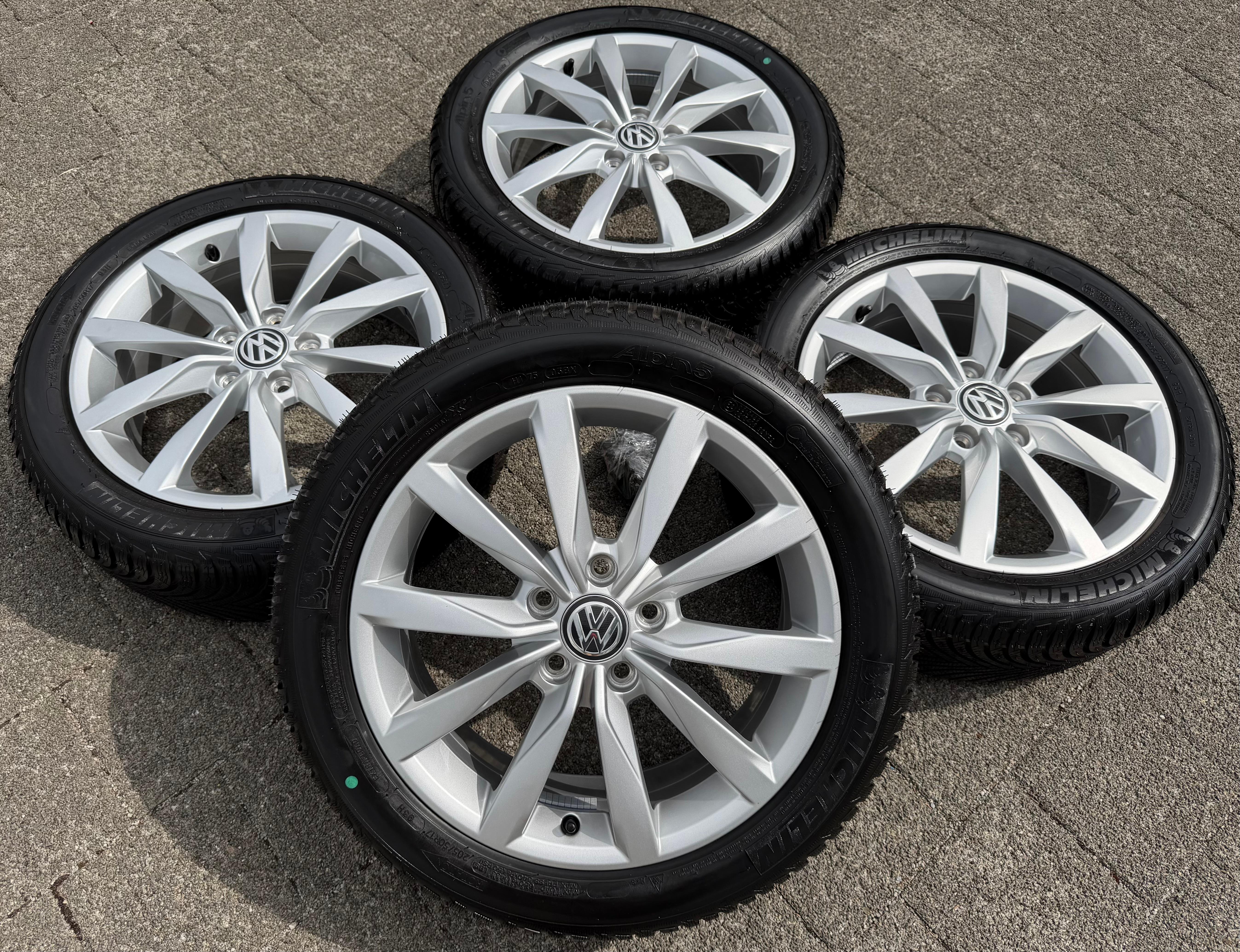 4 Original 17" Alu Winterräder VW Golf VII 7 AU 5G0601025K 205/50R17 93H Michelin