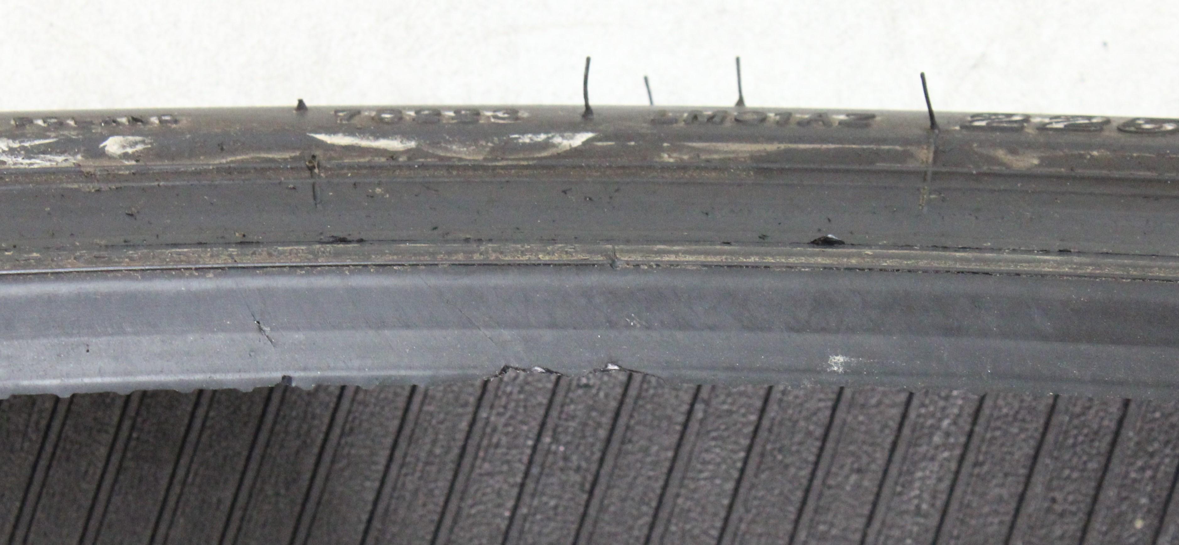 1 x 225/40R18 92V Winterreifen Bridgestone Blizzak LM001 Runflat 7mm 2019 *