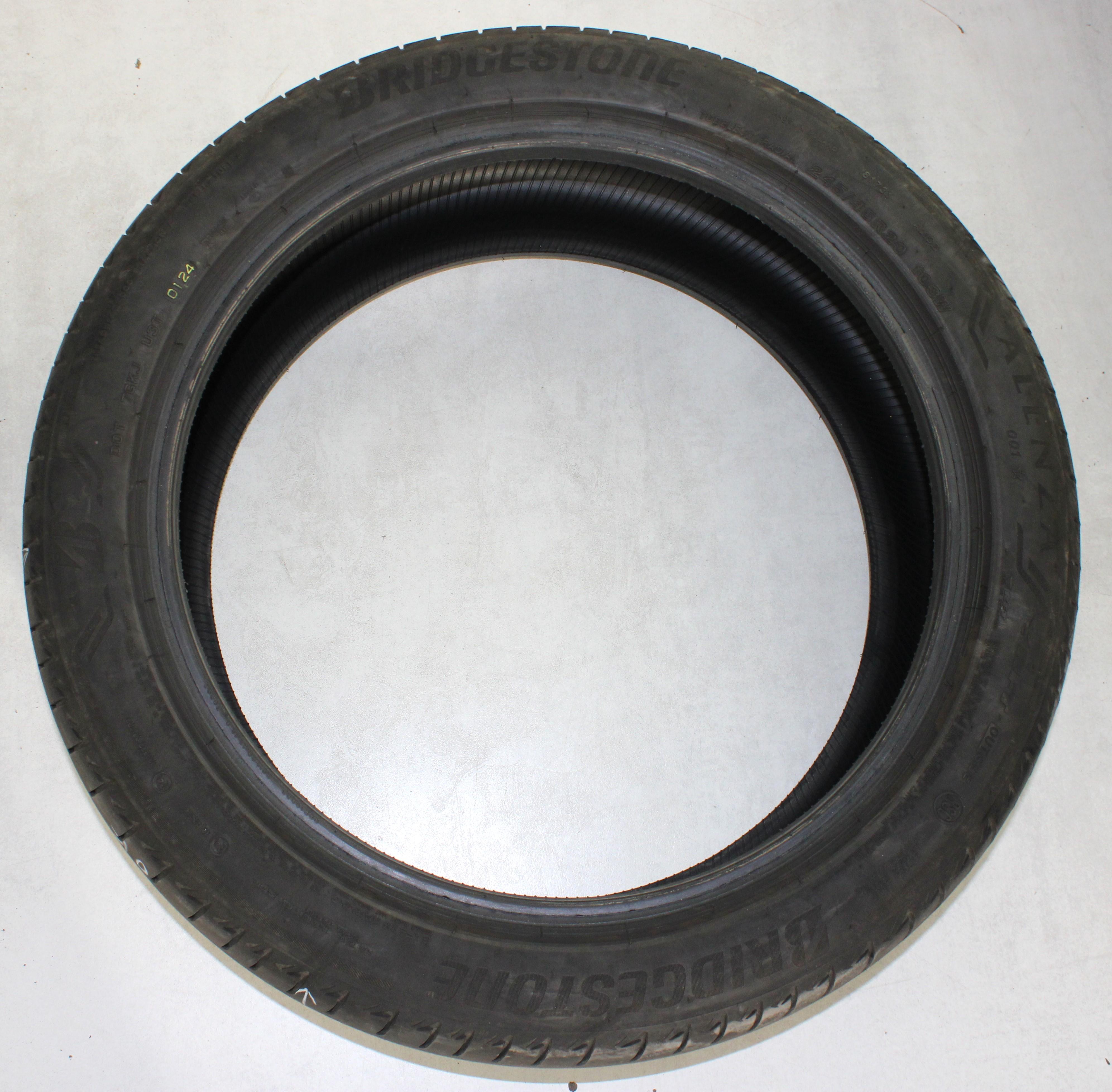 1 x 245/45R20 103W Sommerreifen Bridgestone Alenza 001* Runflat 5-5,5mm 2024