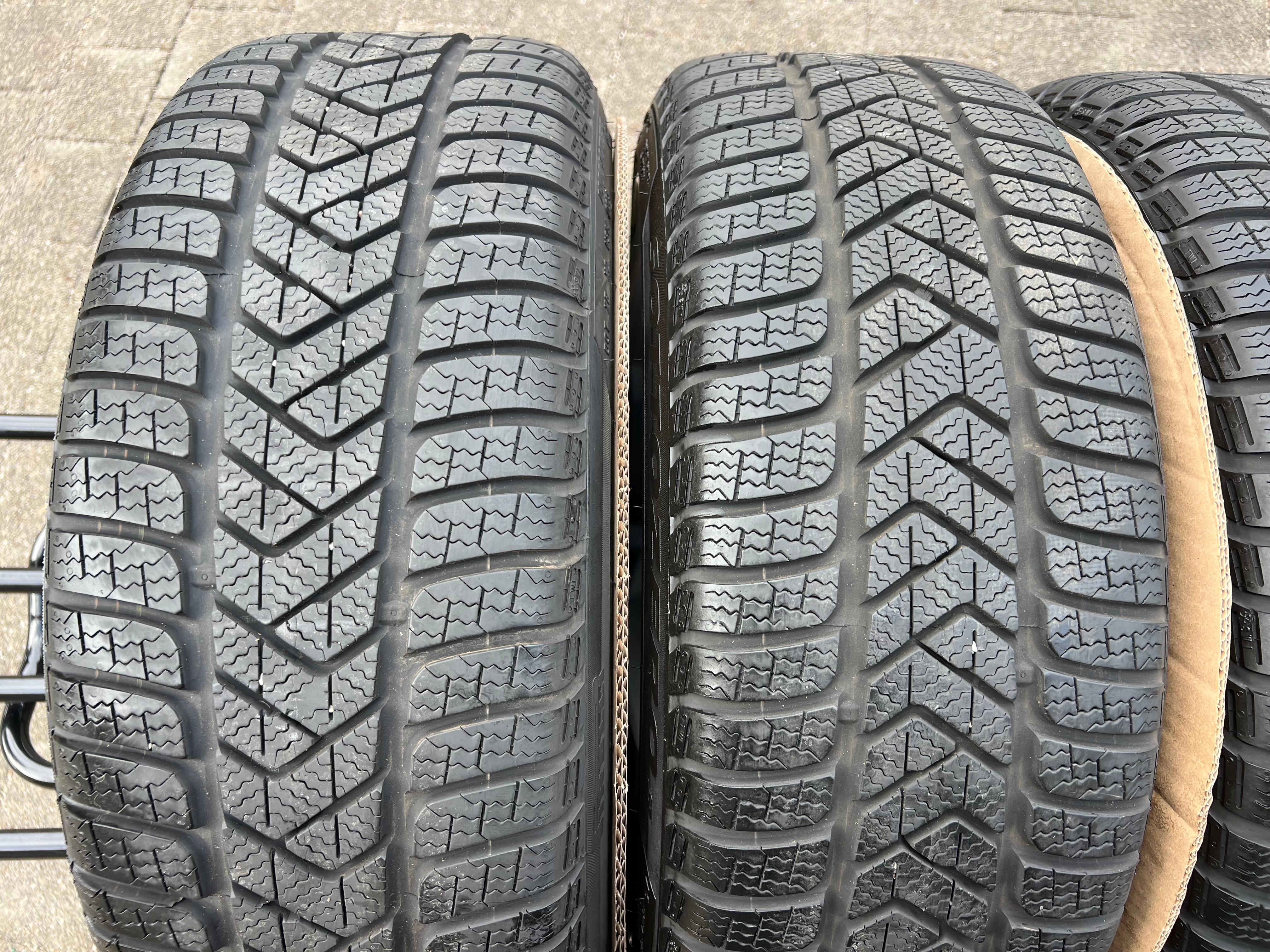 4 ORIGINAL 19" ALU WINTERRÄDER AUDI TT TTS 8S 8S0601025AG 225/40R19 93V PIRELLI