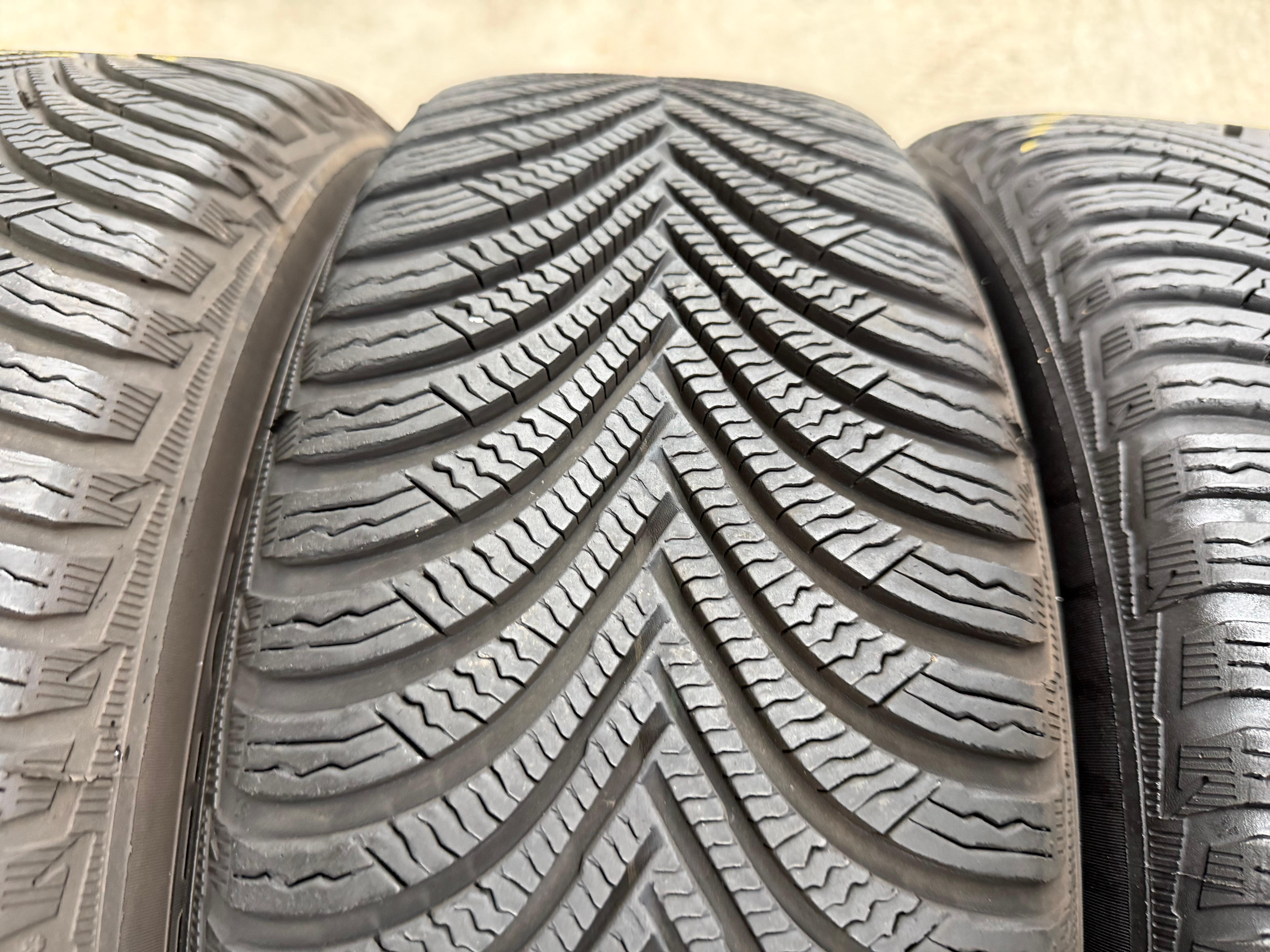 4 Winterräder Audi Q2 GA VW T-ROC A11 205/60R16 92H Michelin Alpin 5 Winterreifen