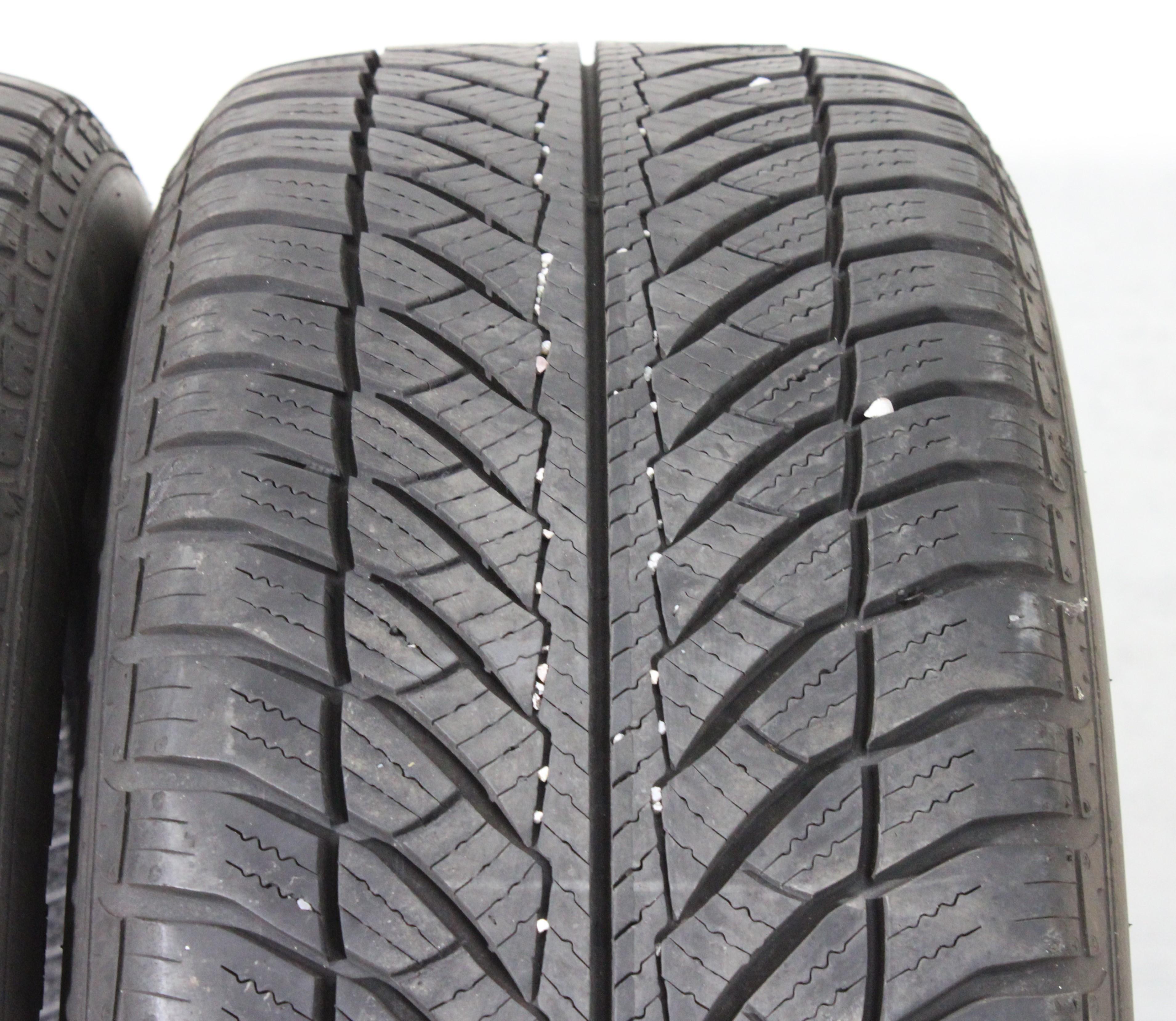 2 x 225/55R17 97H Winterreifen Goodyear Ultra Grip 8 Performance * 1x5-5,5mm/1x5,5-6mm 2016