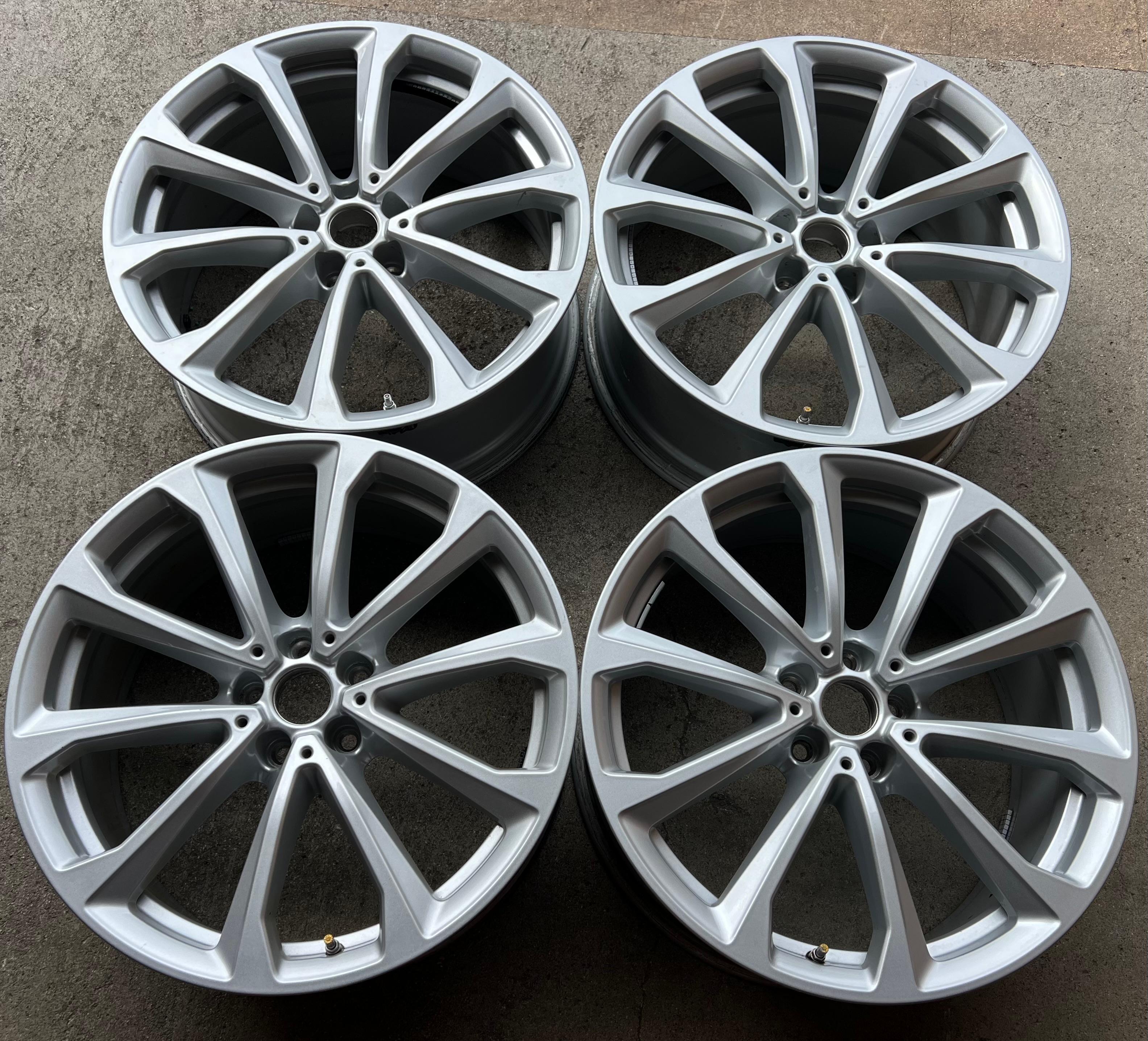 4 CERCHI IN LEGA ORIGINALI DA 20" BMW X7 G07 6880688 STYLING 750 RDKS 8,5x20 ET35 CONSEGNA GRATUITA